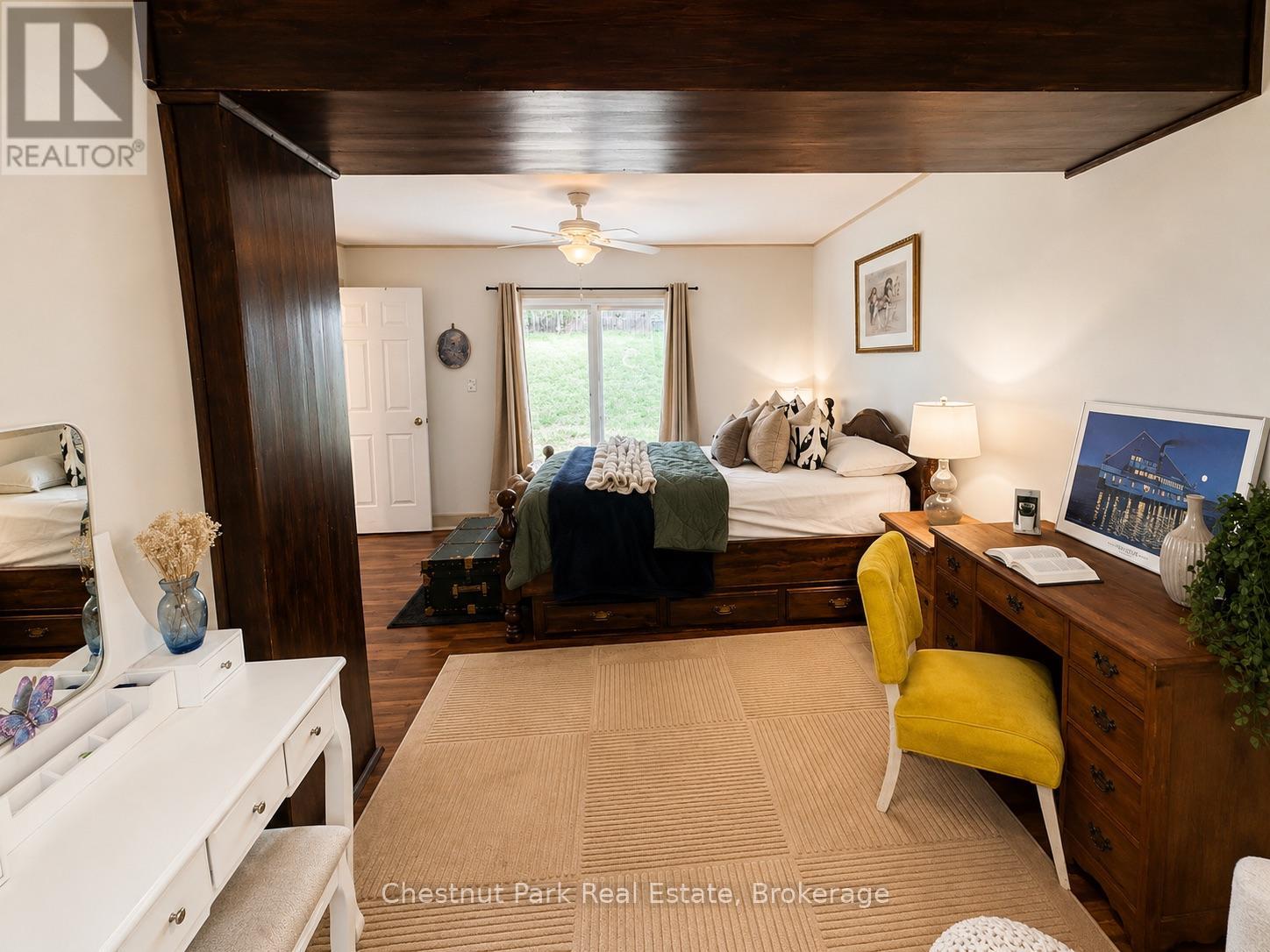 12 FERNDALE ROAD - 27