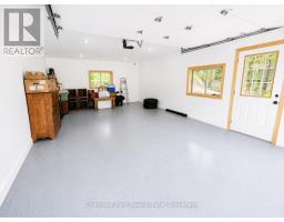 12 Ferndale Road, Muskoka Lakes, ON P0B1J0 Photo 6