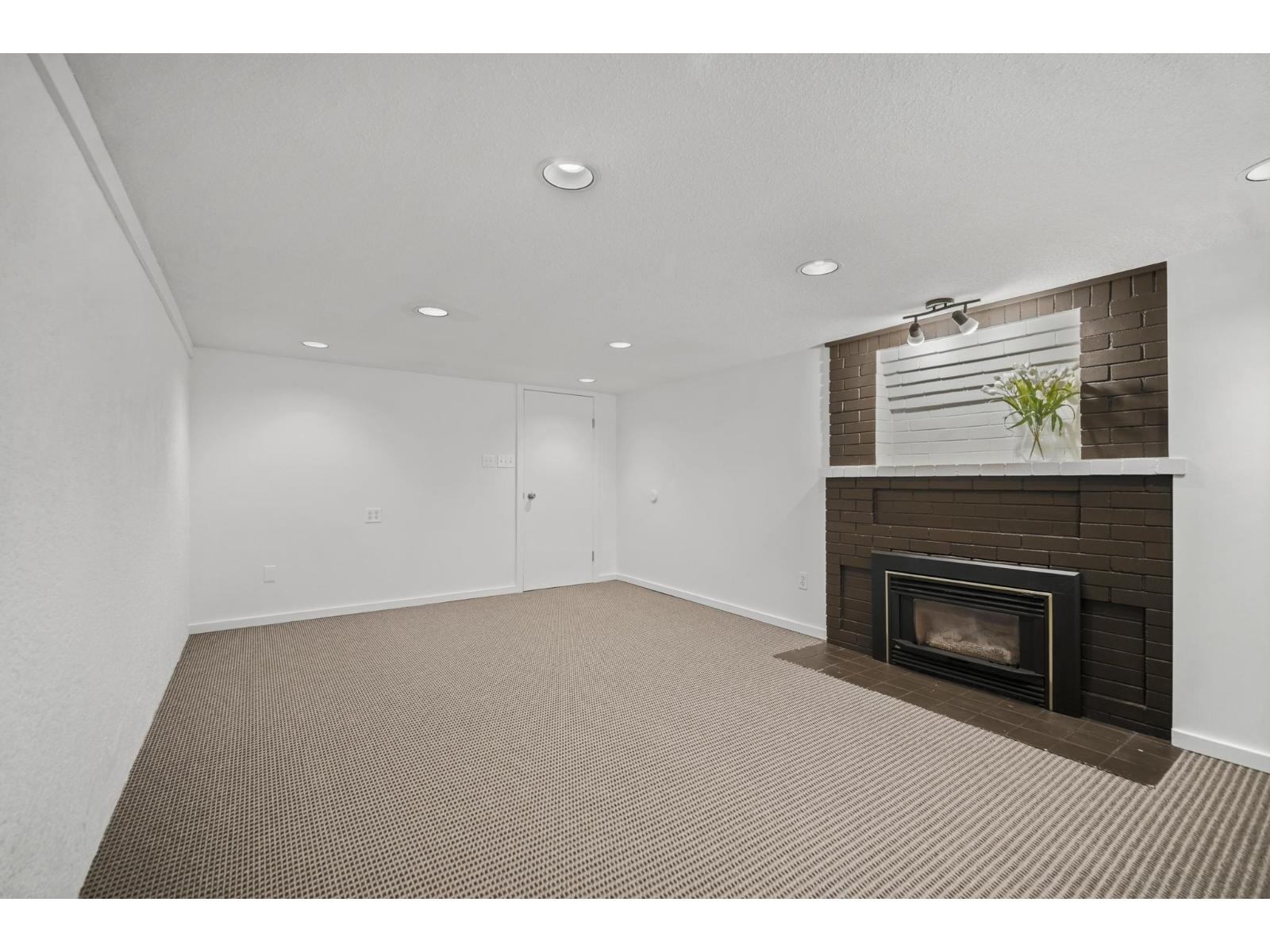 46005 RIVERSIDE DRIVE, Chilliwack Proper East, Chilliwack
