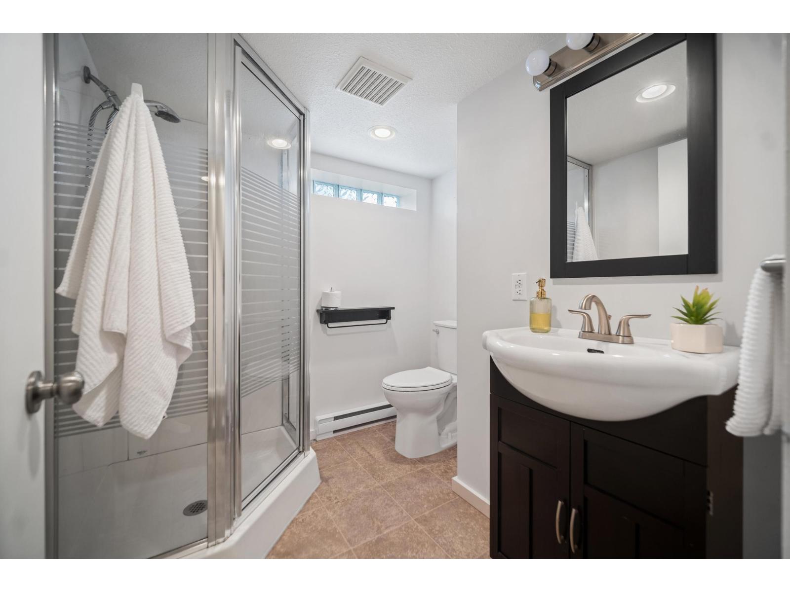 46005 RIVERSIDE DRIVE, Chilliwack Proper East, Chilliwack