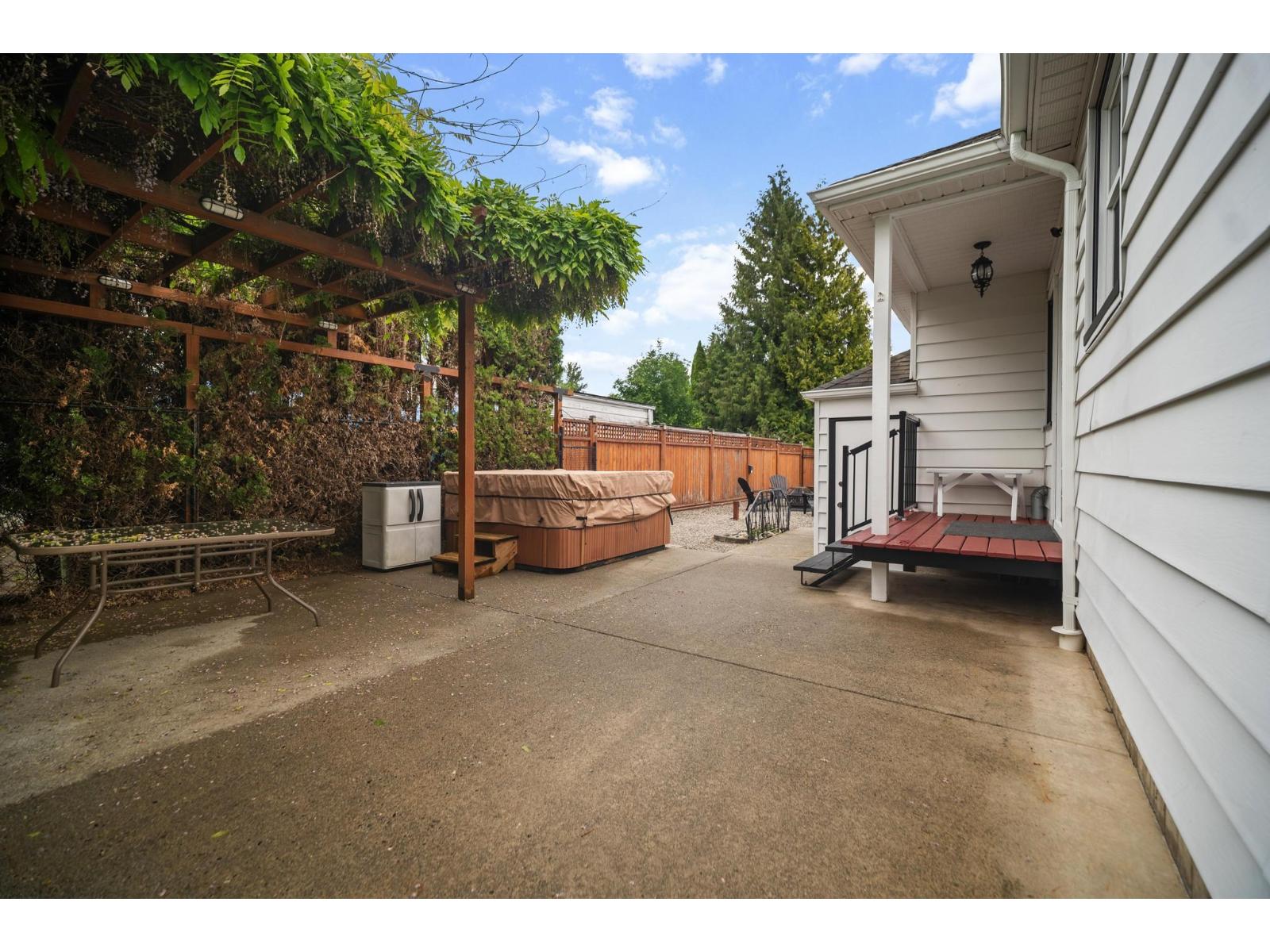 46005 RIVERSIDE DRIVE, Chilliwack Proper East, Chilliwack