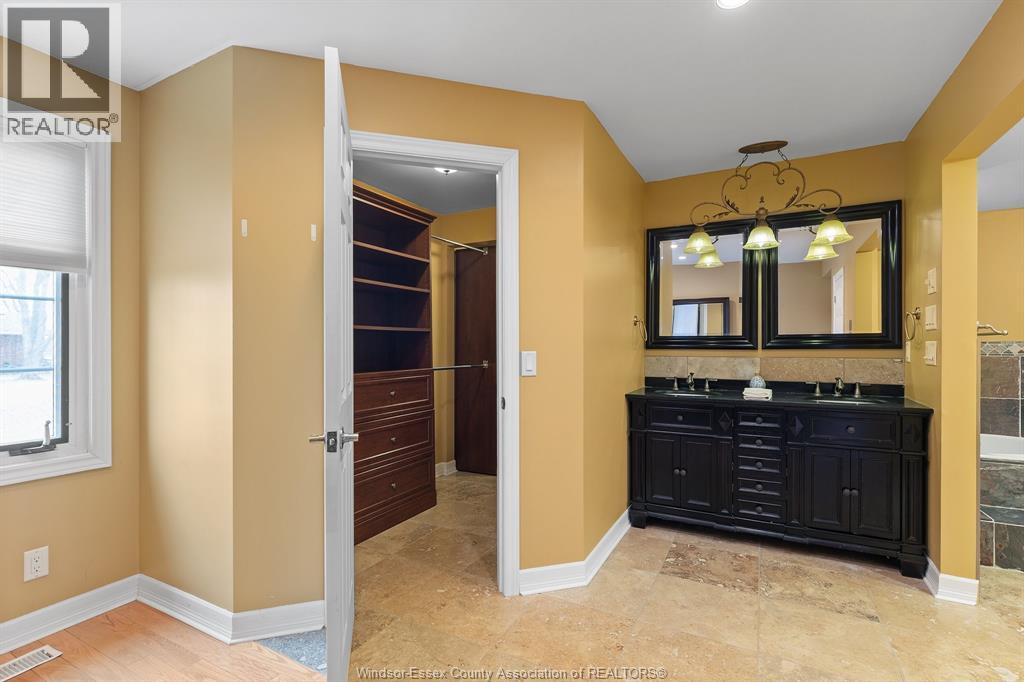 1225 SURF CLUB DRIVE, Lakeshore, Ontario, N0R1S0 — Photo 2