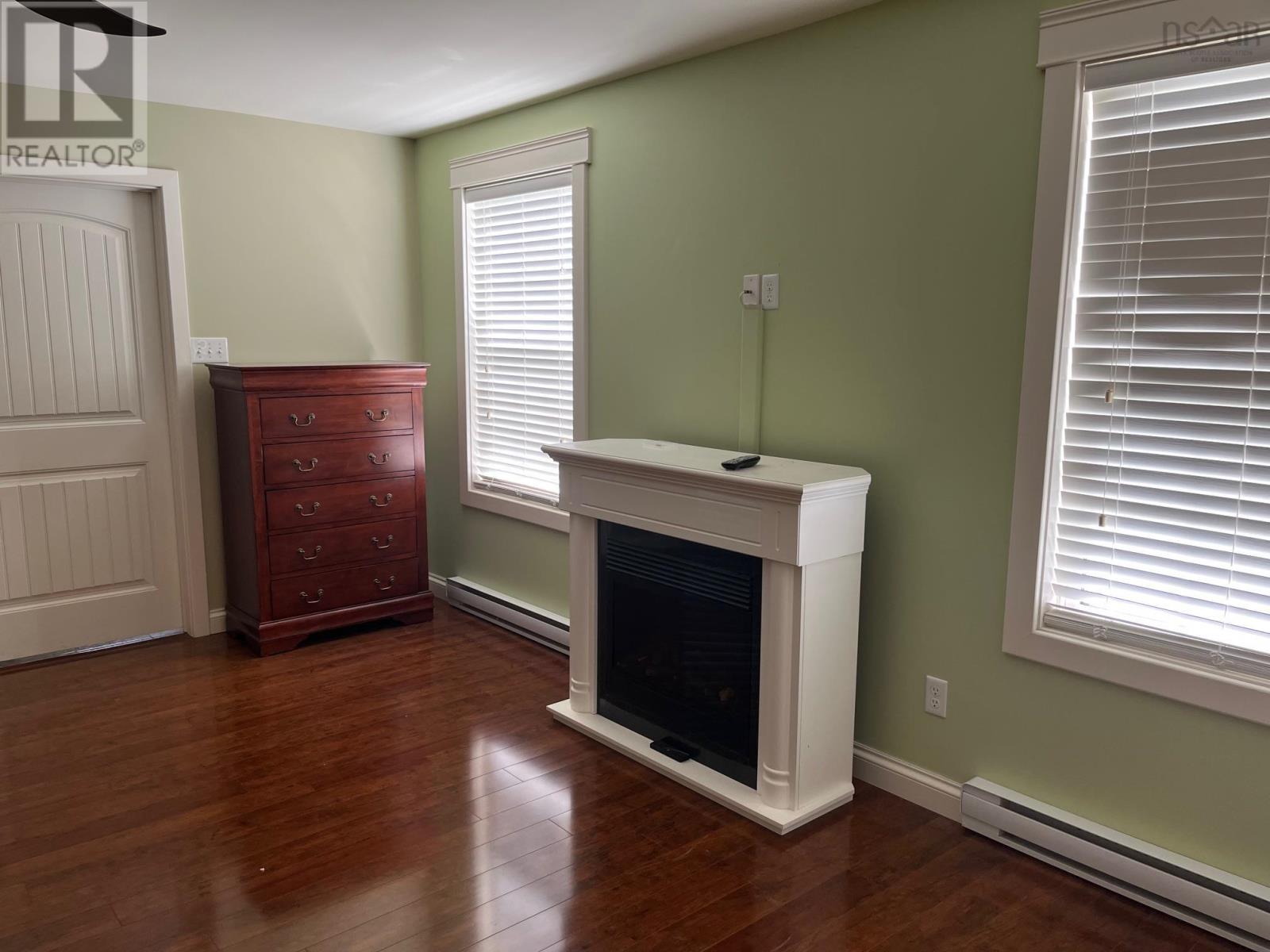 42 Rowan Avenue - 24