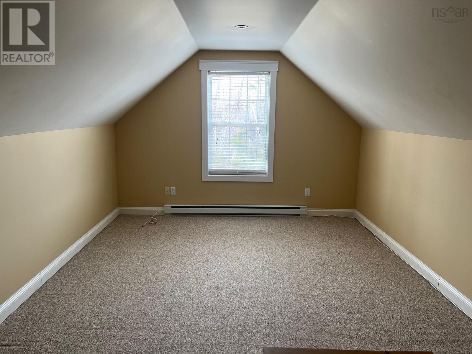 42 Rowan Avenue - 45