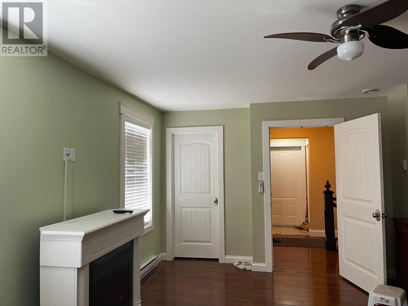 42 Rowan Avenue - 27