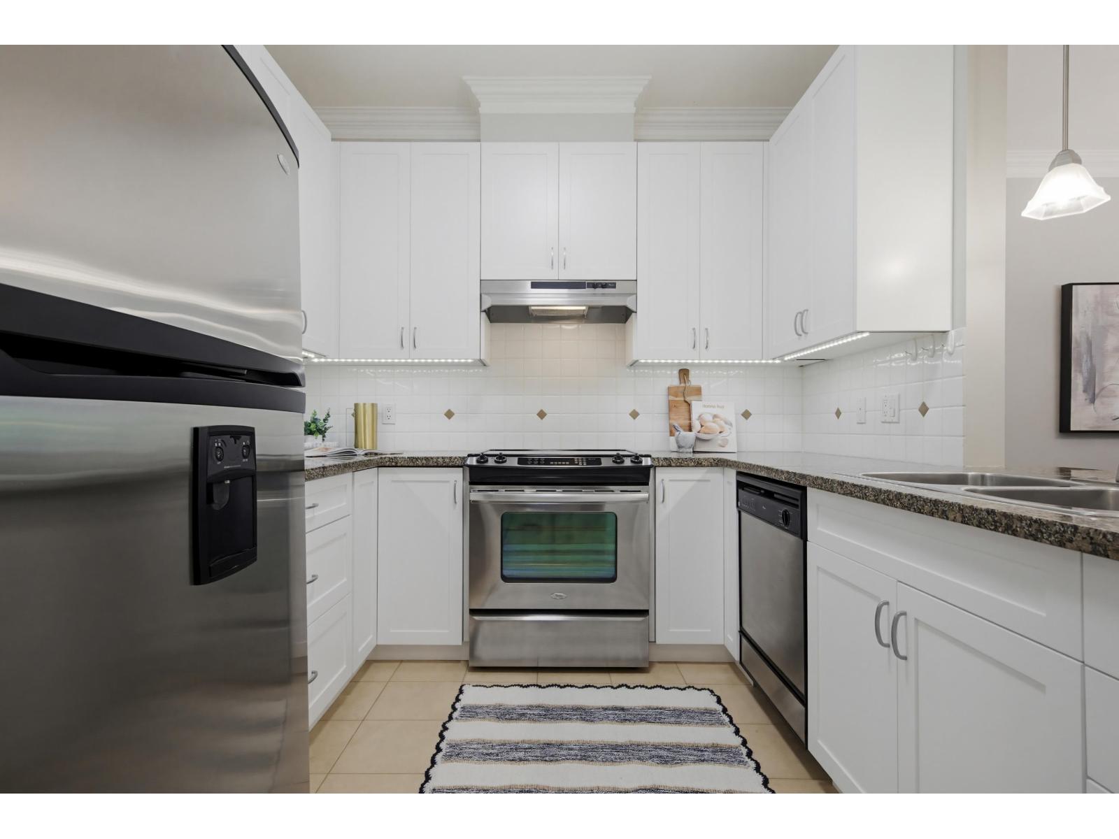 103 1551 FOSTER STREET, White Rock