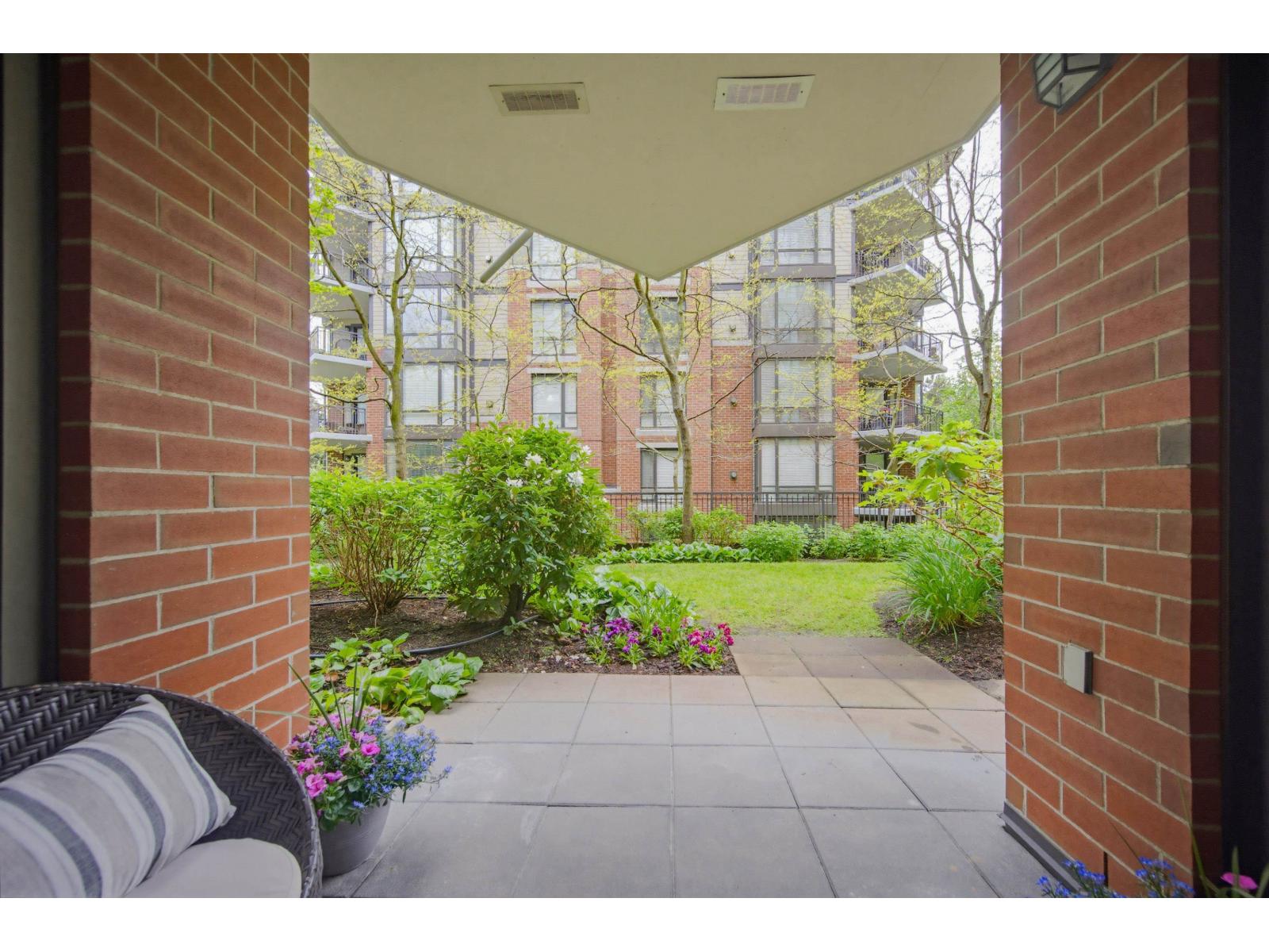 103 1551 FOSTER STREET, White Rock