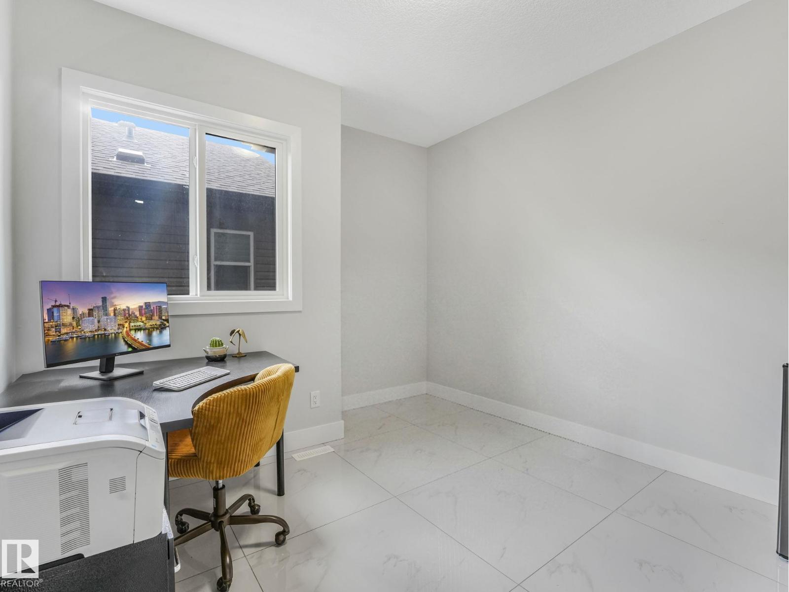 12 SANDALWOOD PL — photo 17