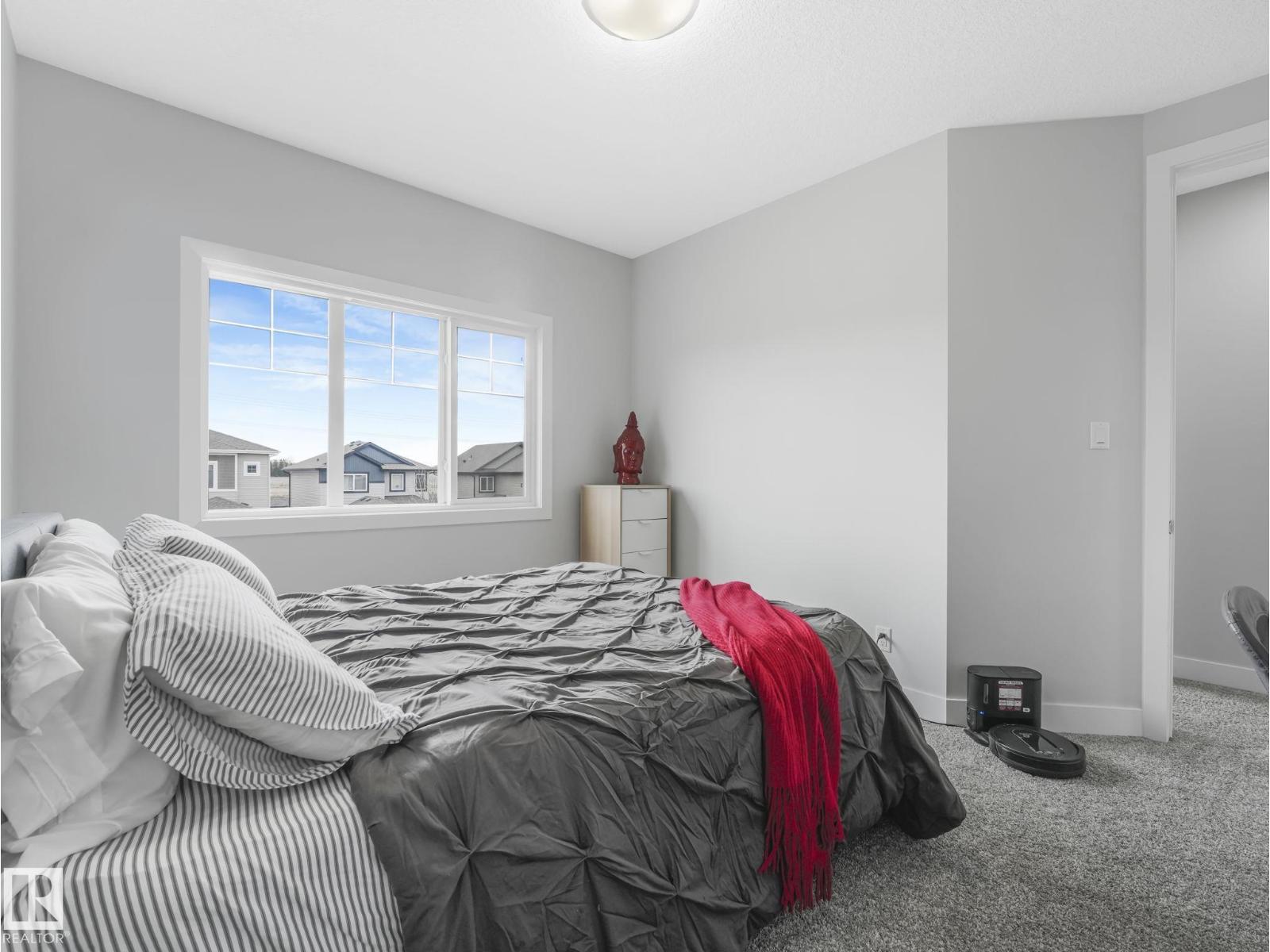 12 SANDALWOOD PL — photo 53