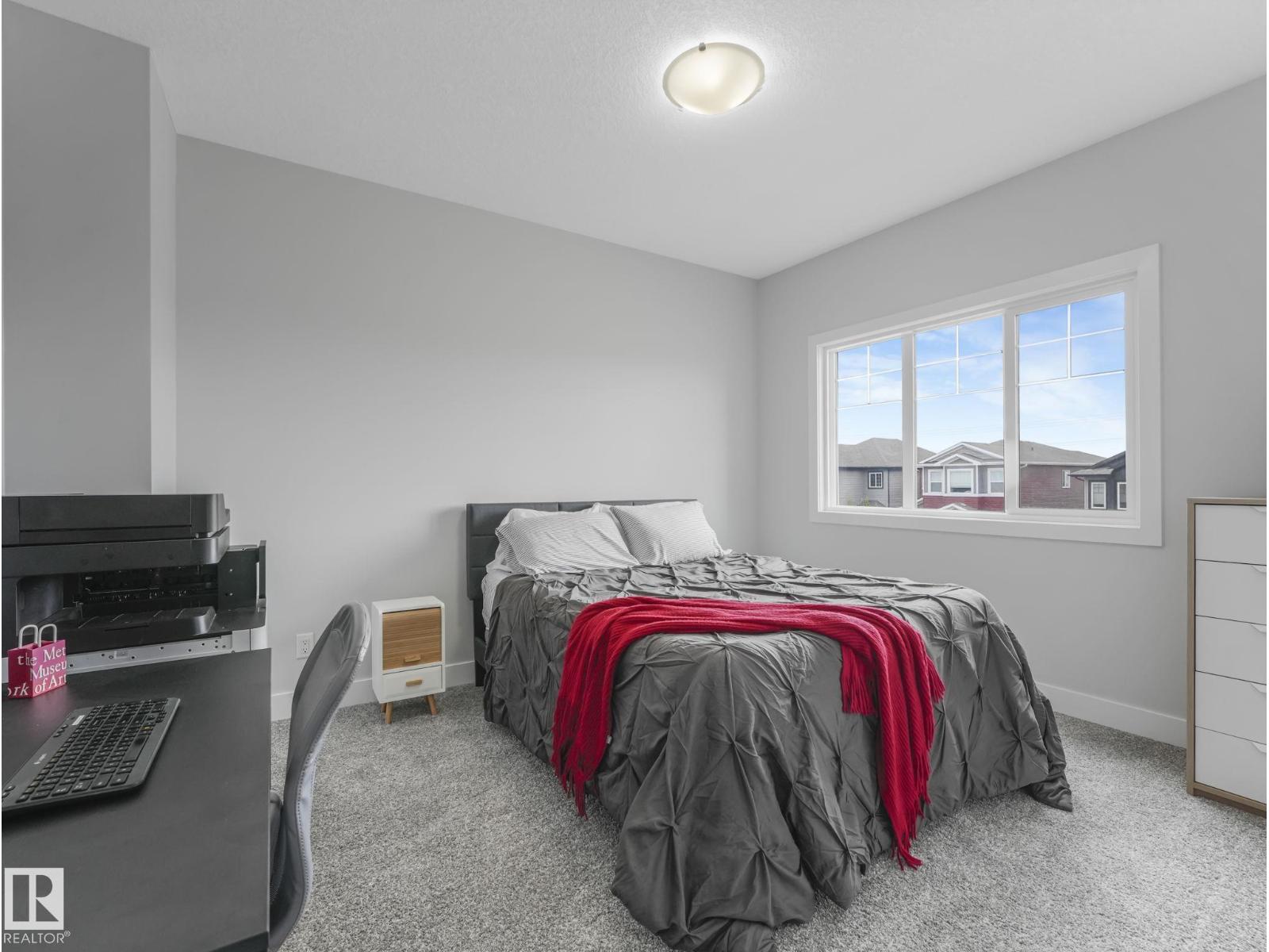 12 SANDALWOOD PL — photo 52