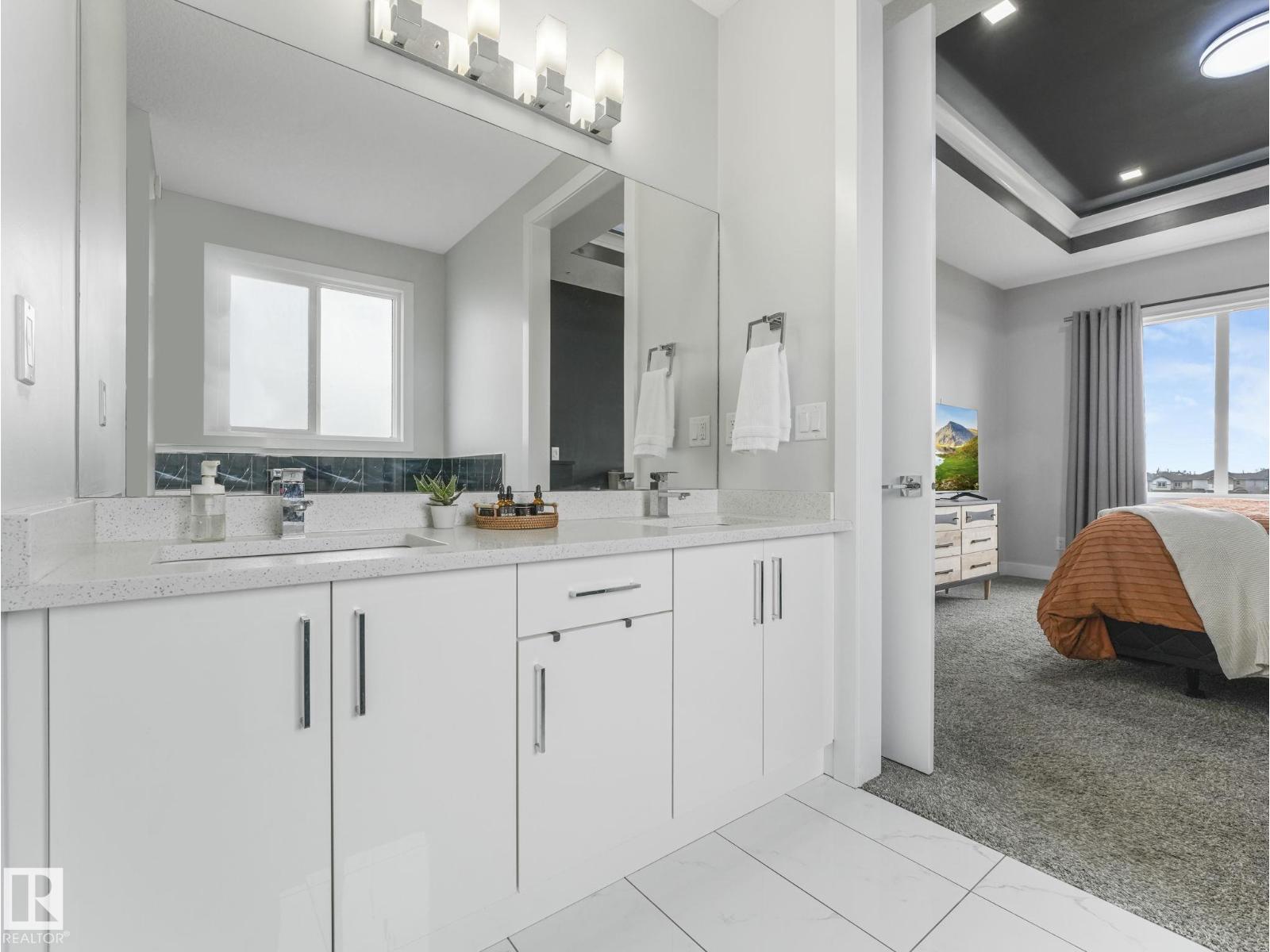 12 SANDALWOOD PL — photo 49