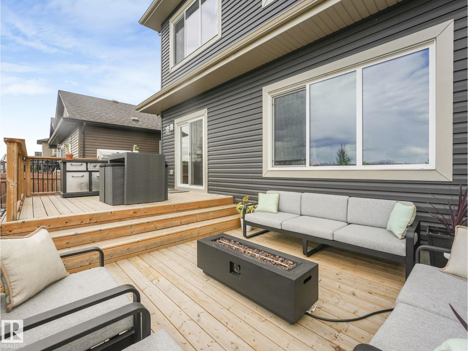 12 SANDALWOOD PL — photo 9