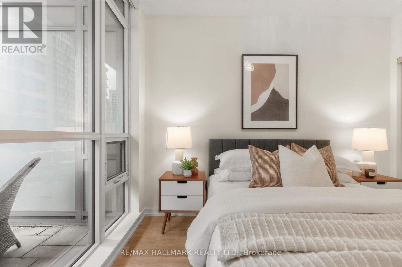 #408 89 DUNFIELD AVENUE - 28