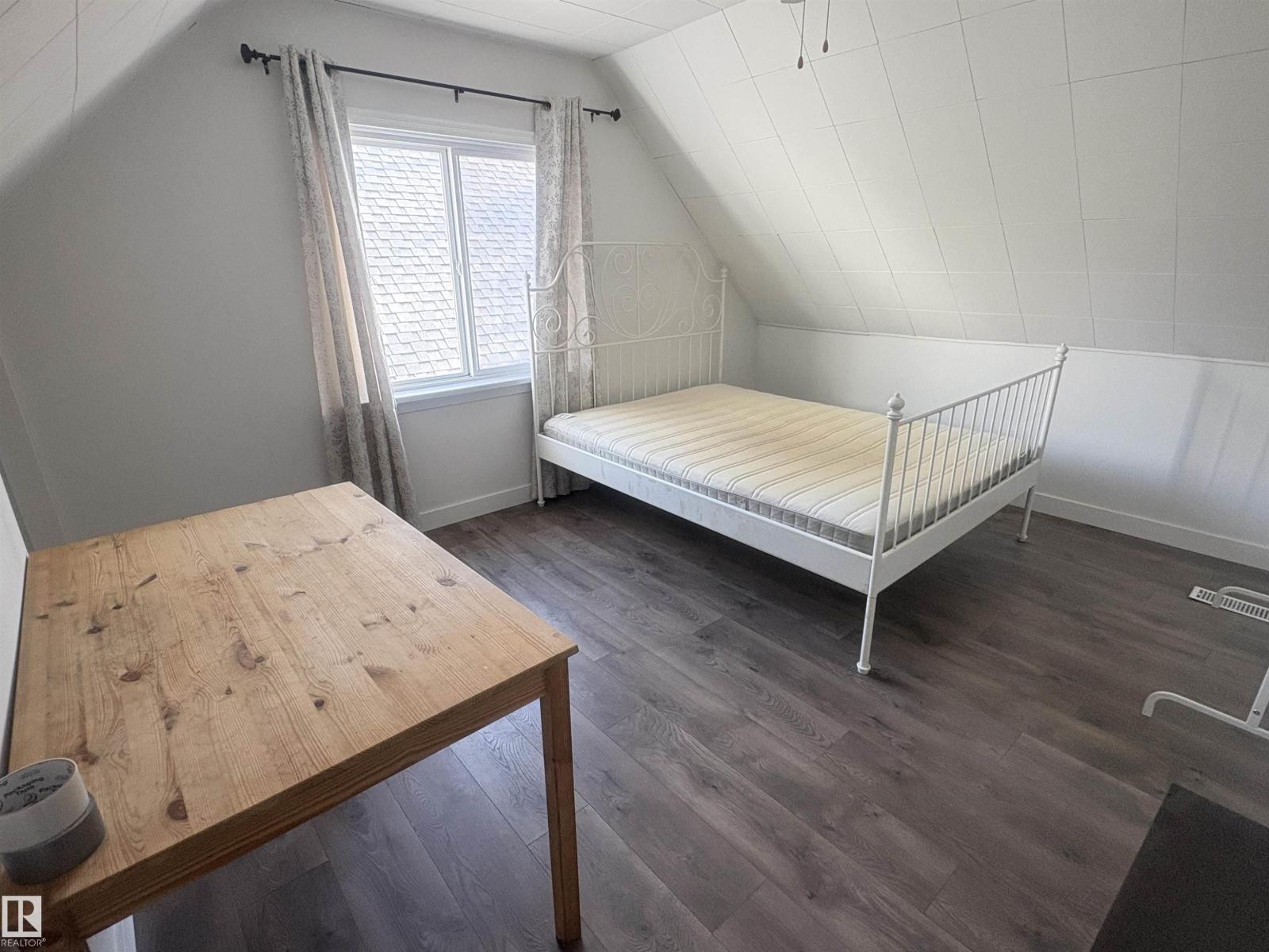 11314 78 AV NW NW - 17