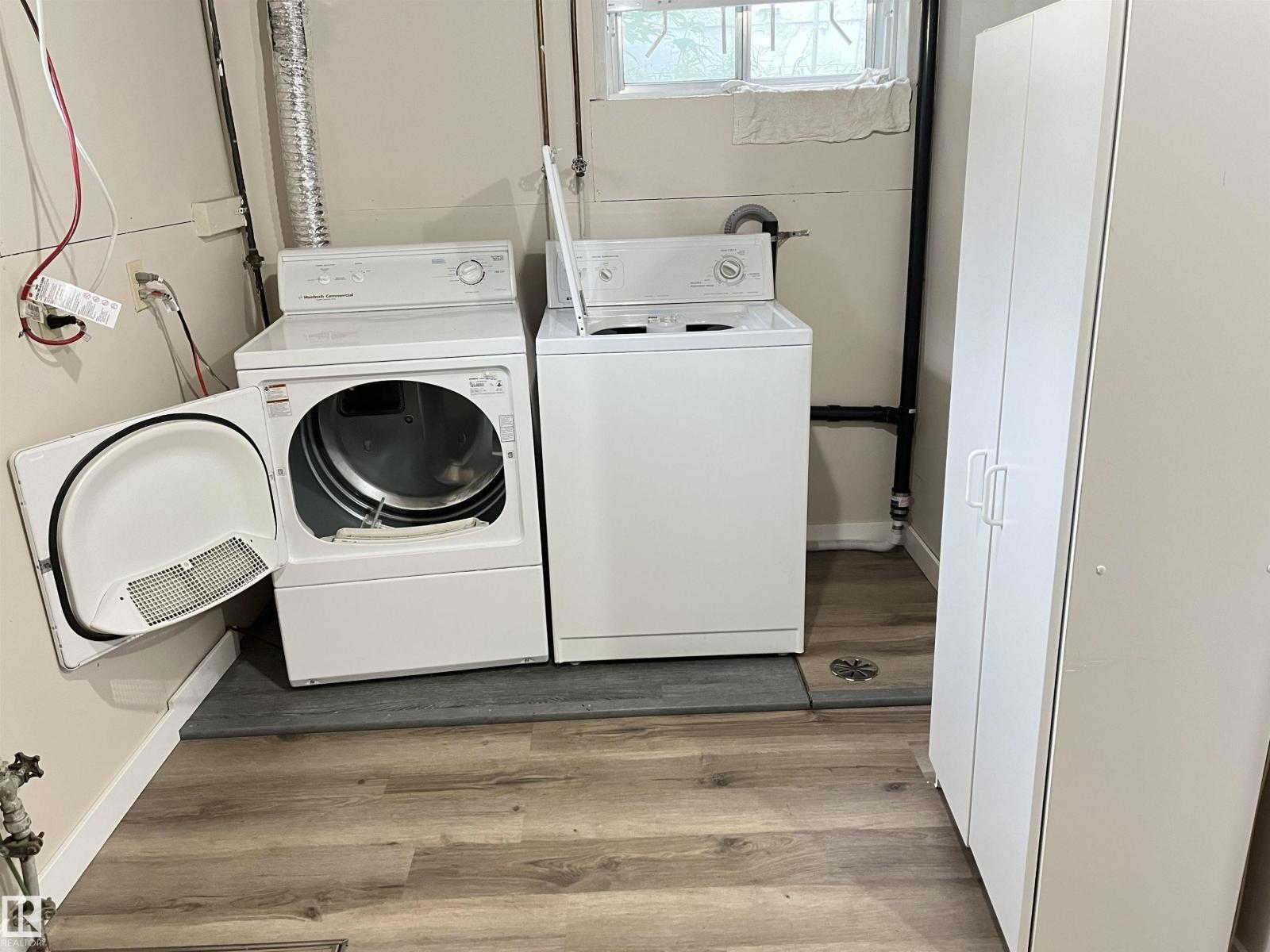 11314 78 AV NW NW - 35