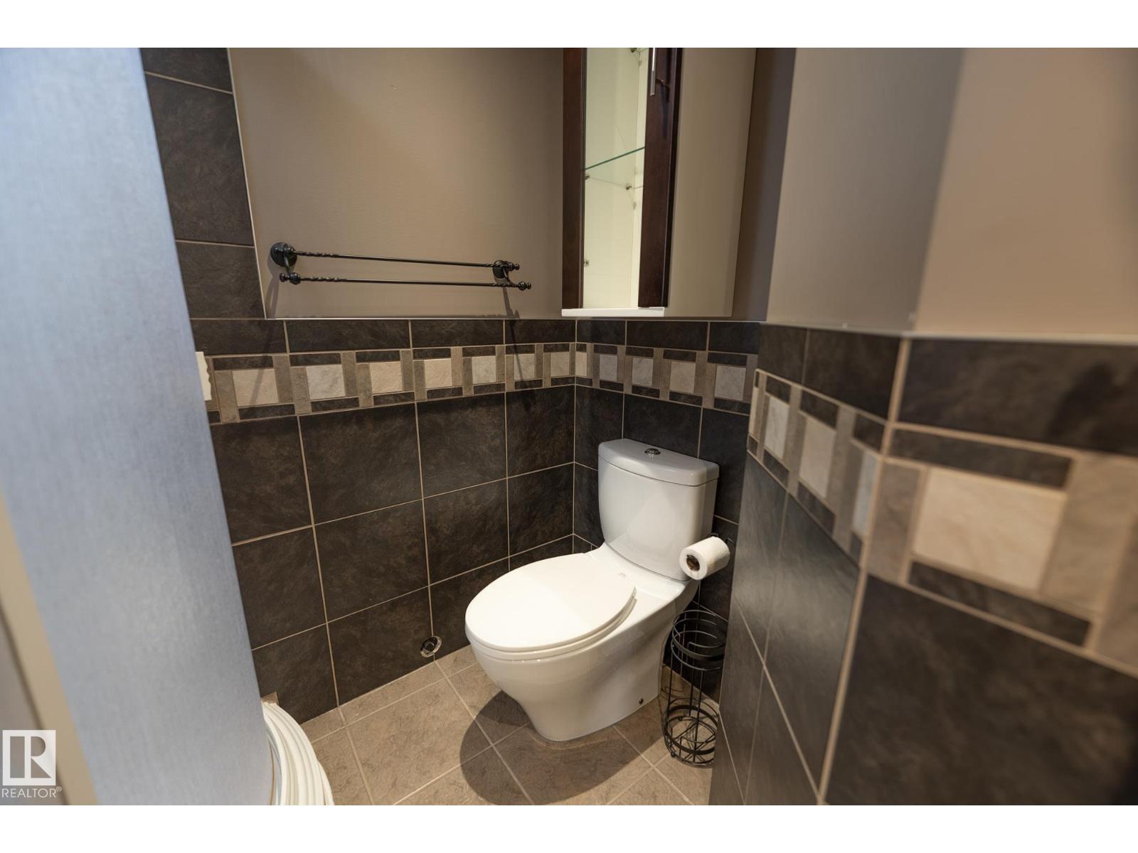 2928 25 ST NW - 45