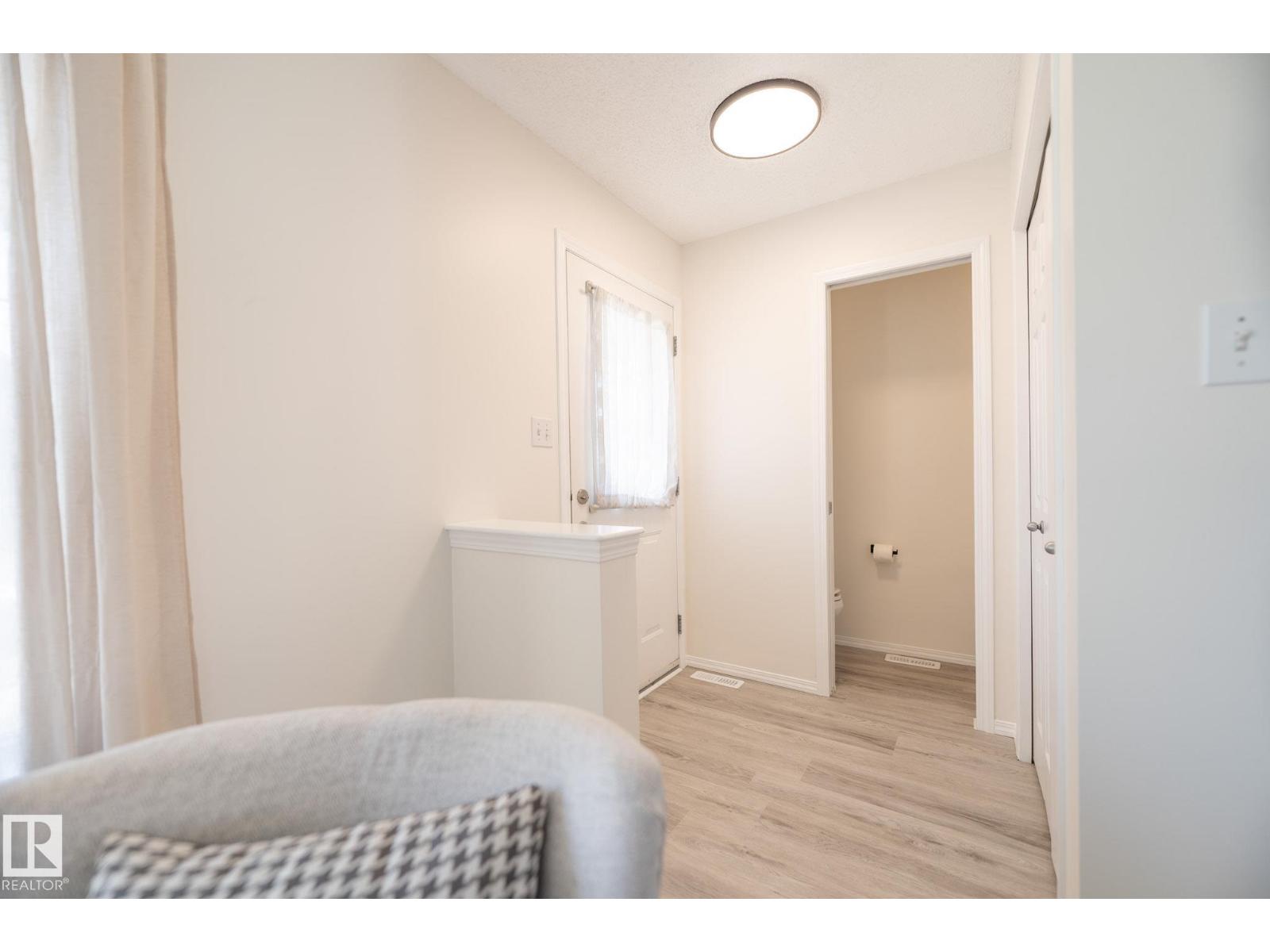 2928 25 ST NW - 2