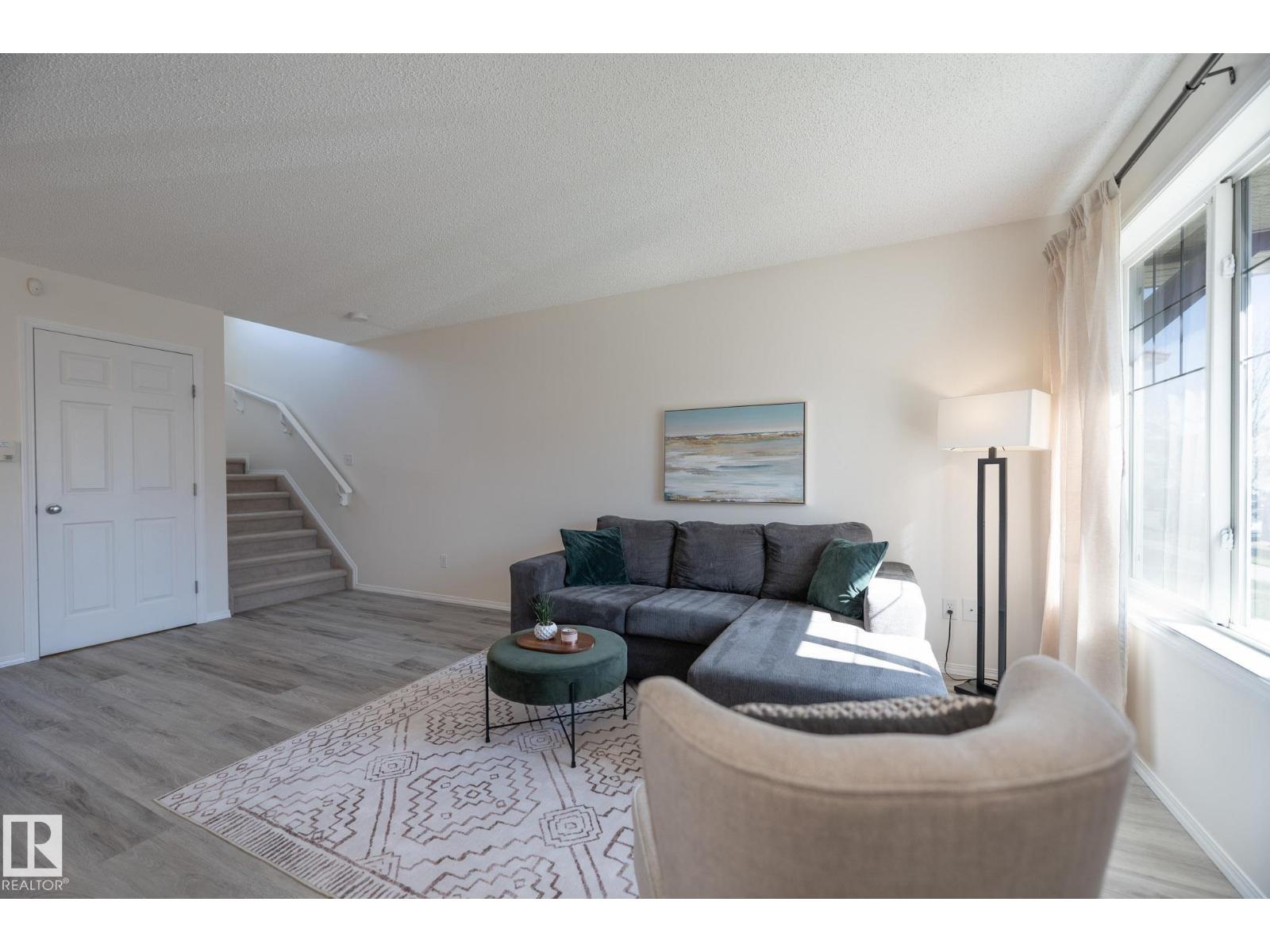 2928 25 ST NW - 4