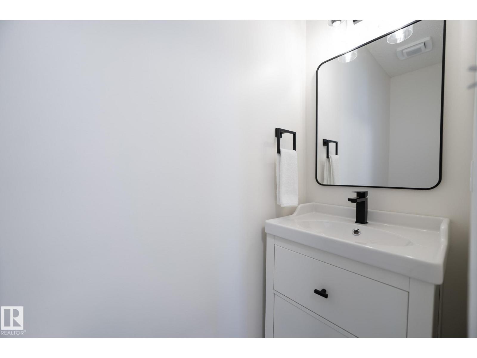 2928 25 ST NW - 23