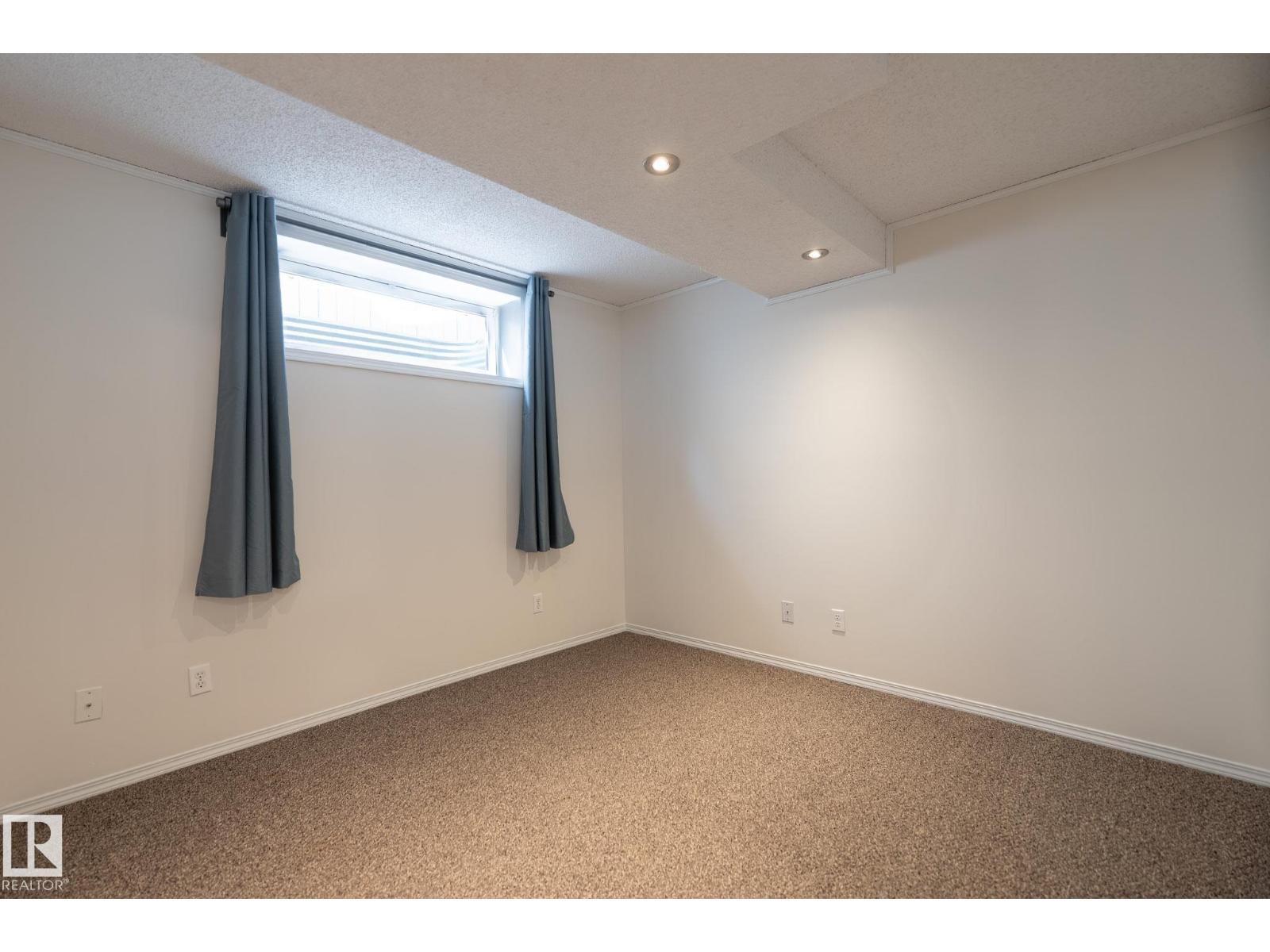 2928 25 ST NW - 47