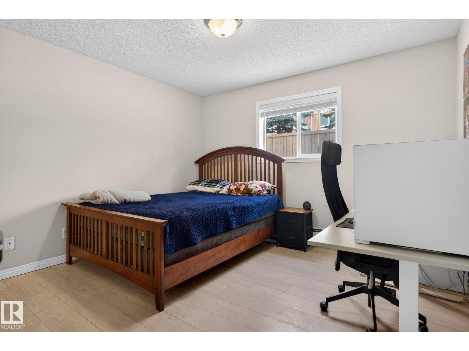 #129 4210 139 AV NW - 18