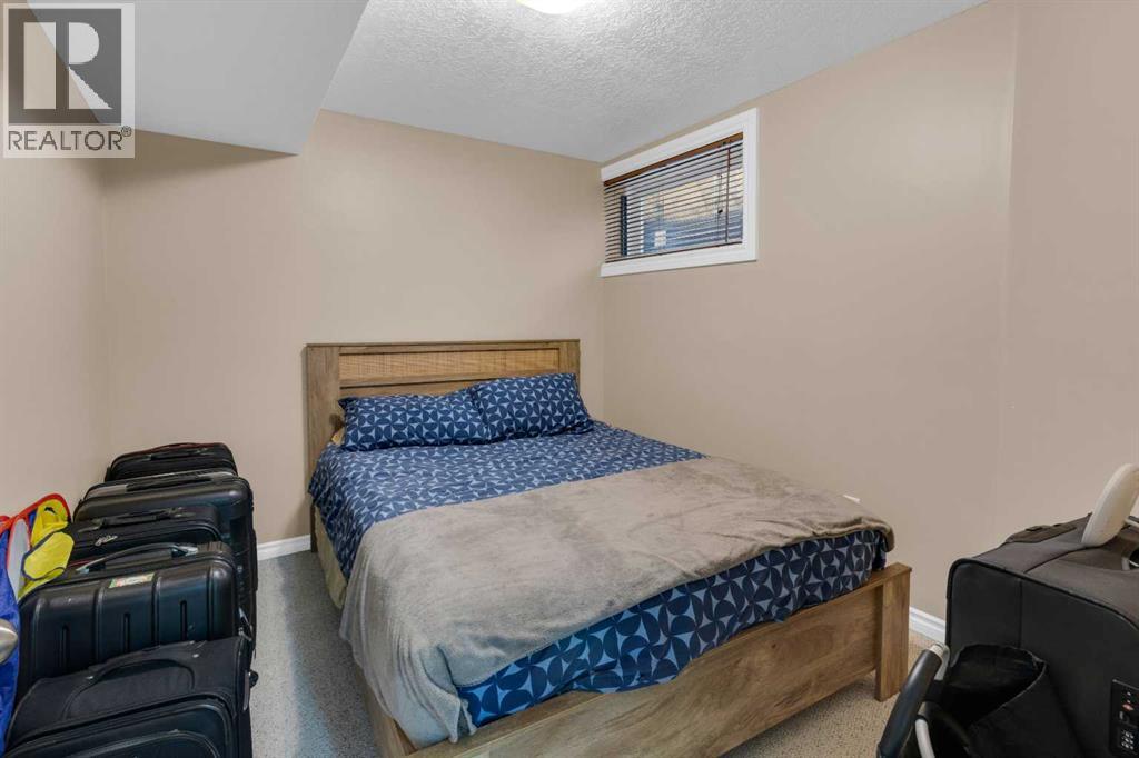 #2 3421 5 Avenue NW - 31