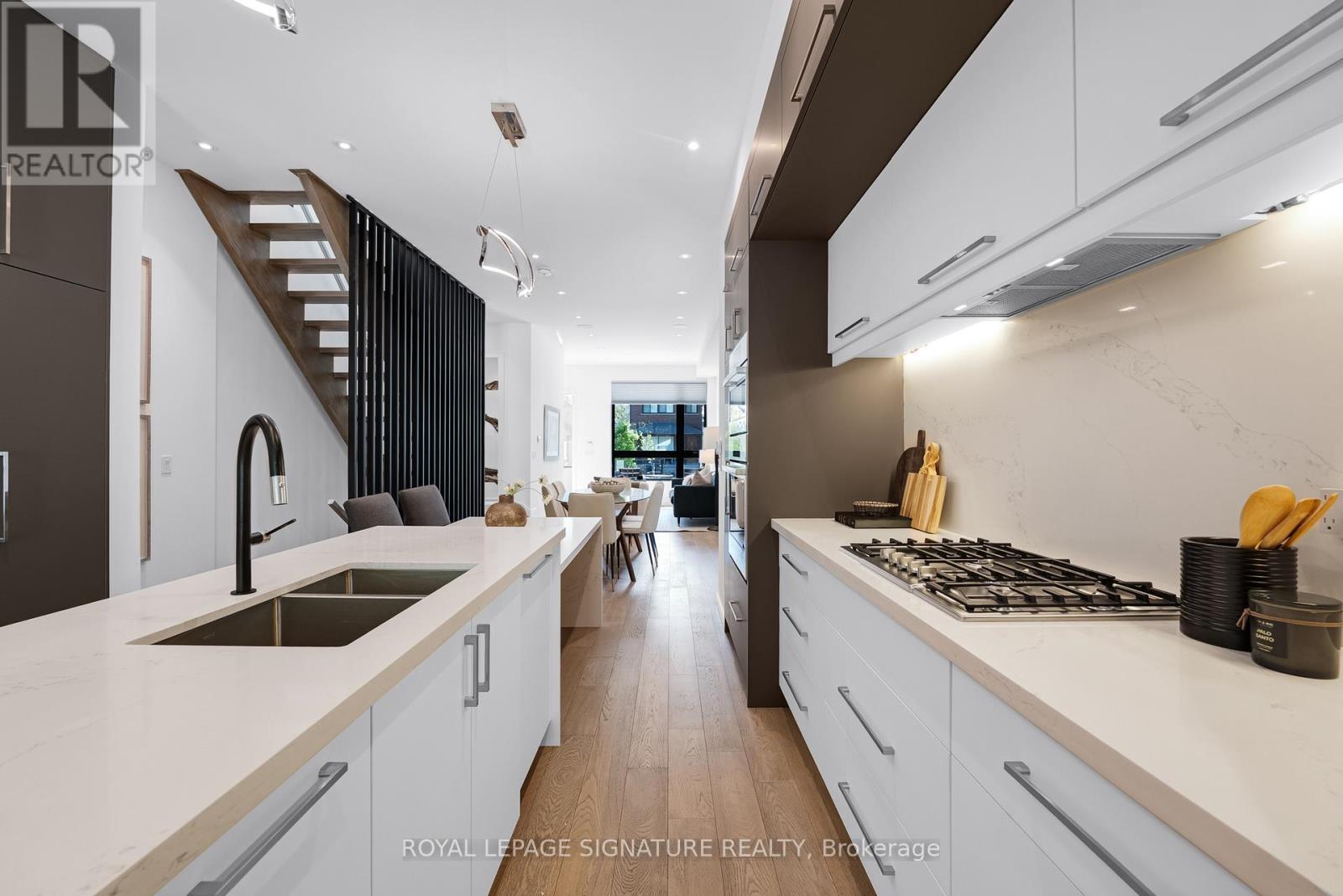39 COLERIDGE AVENUE - 11