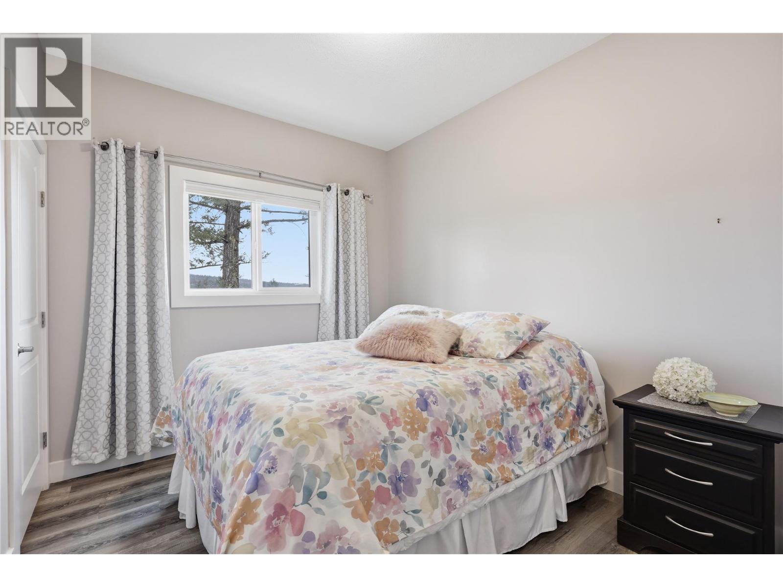 1201 Cariboo Avenue - 29