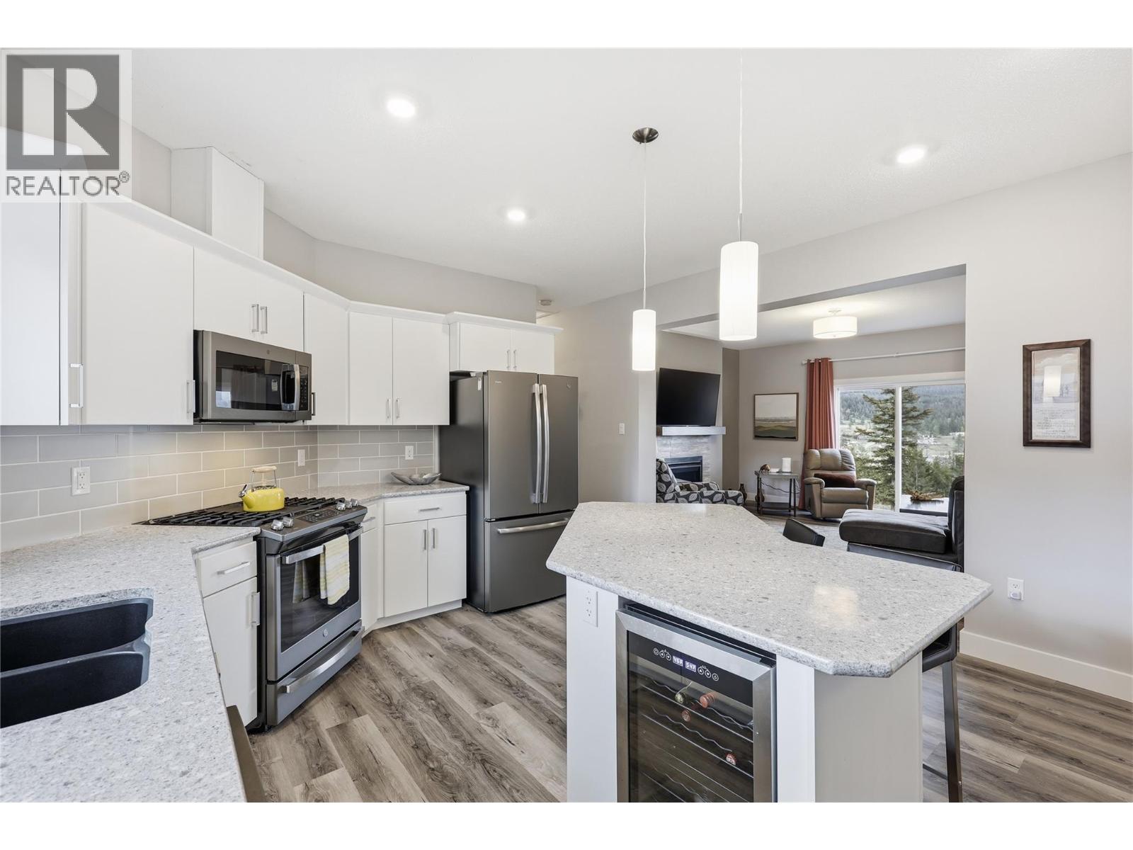 1201 Cariboo Avenue - 15