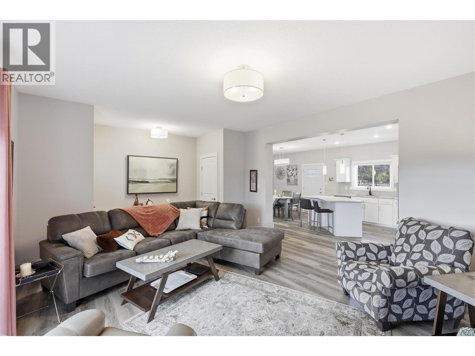 1201 Cariboo Avenue - 20