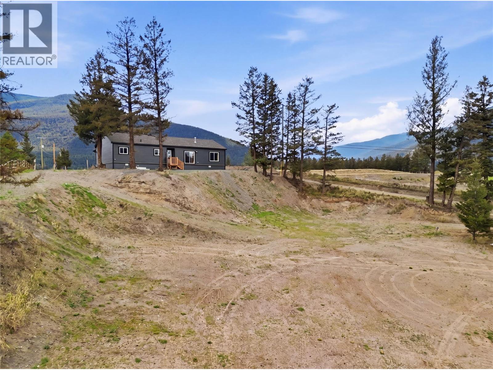 1201 Cariboo Avenue - 48