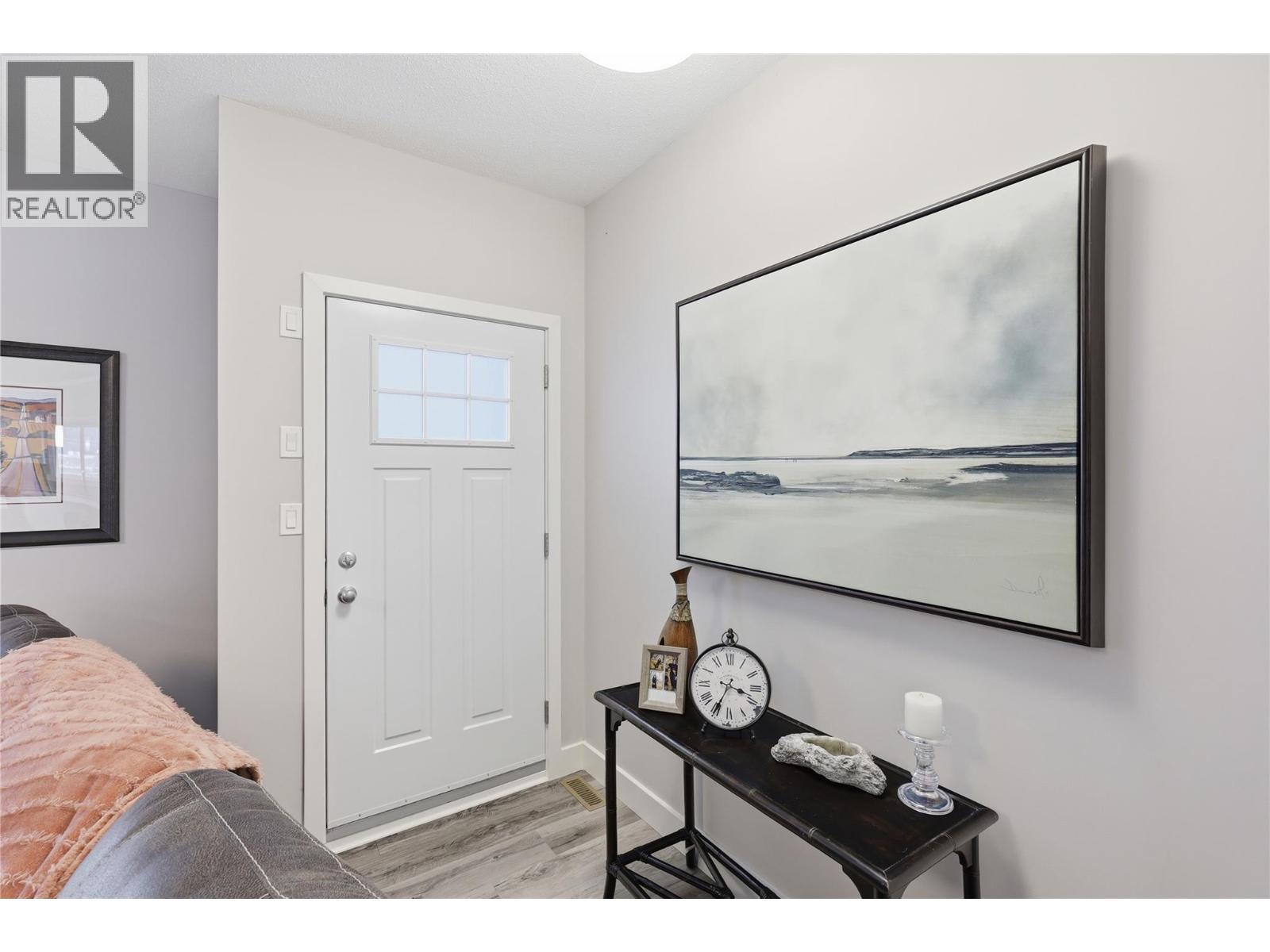 1201 Cariboo Avenue - 19