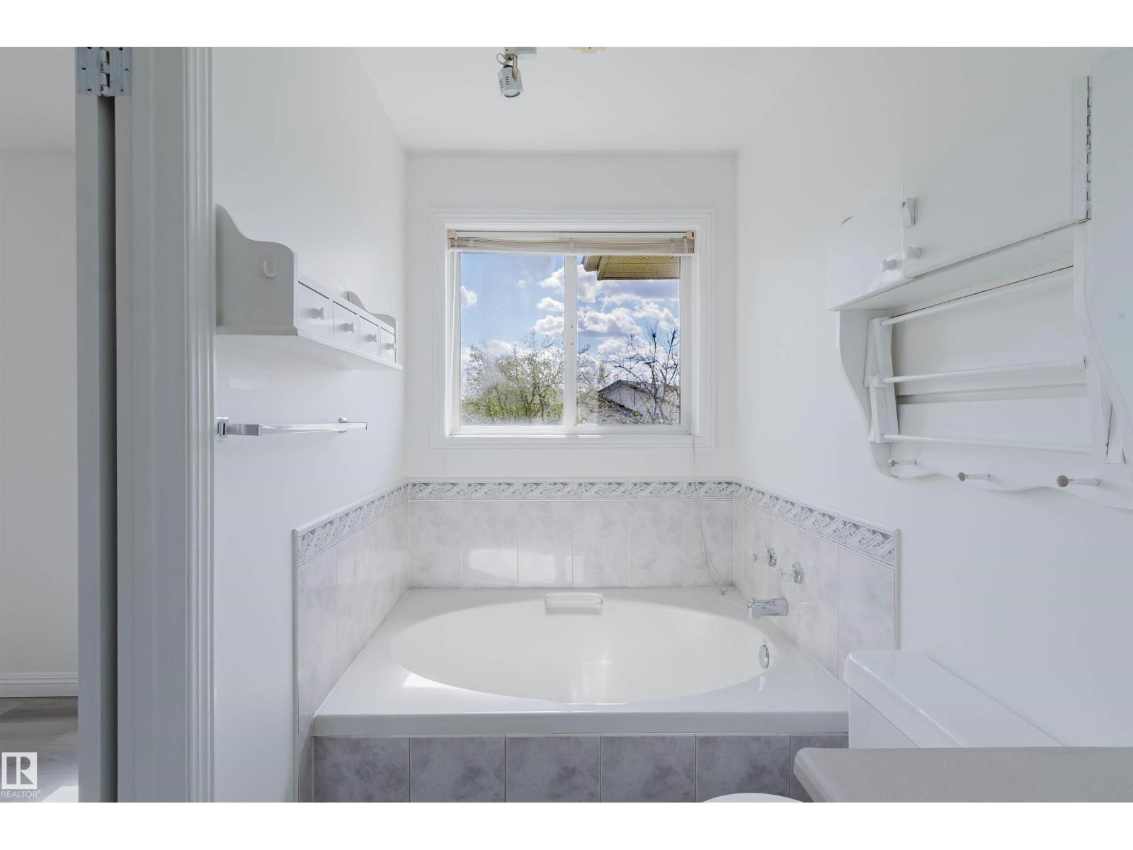 13755 131B AV NW - 32