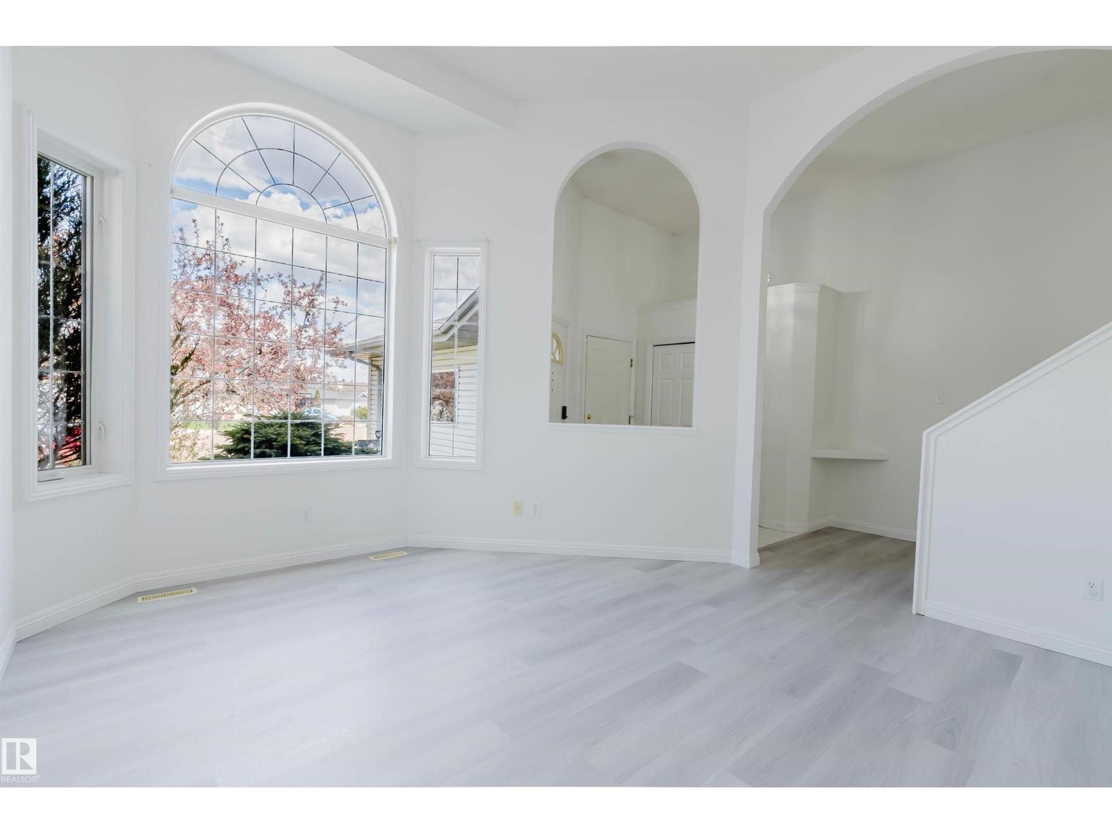 13755 131B AV NW - 9