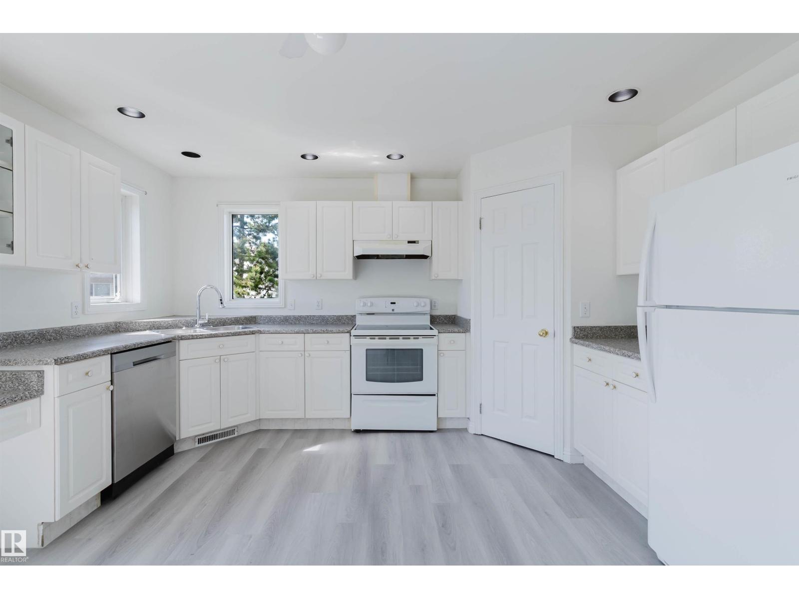 13755 131B AV NW - 16