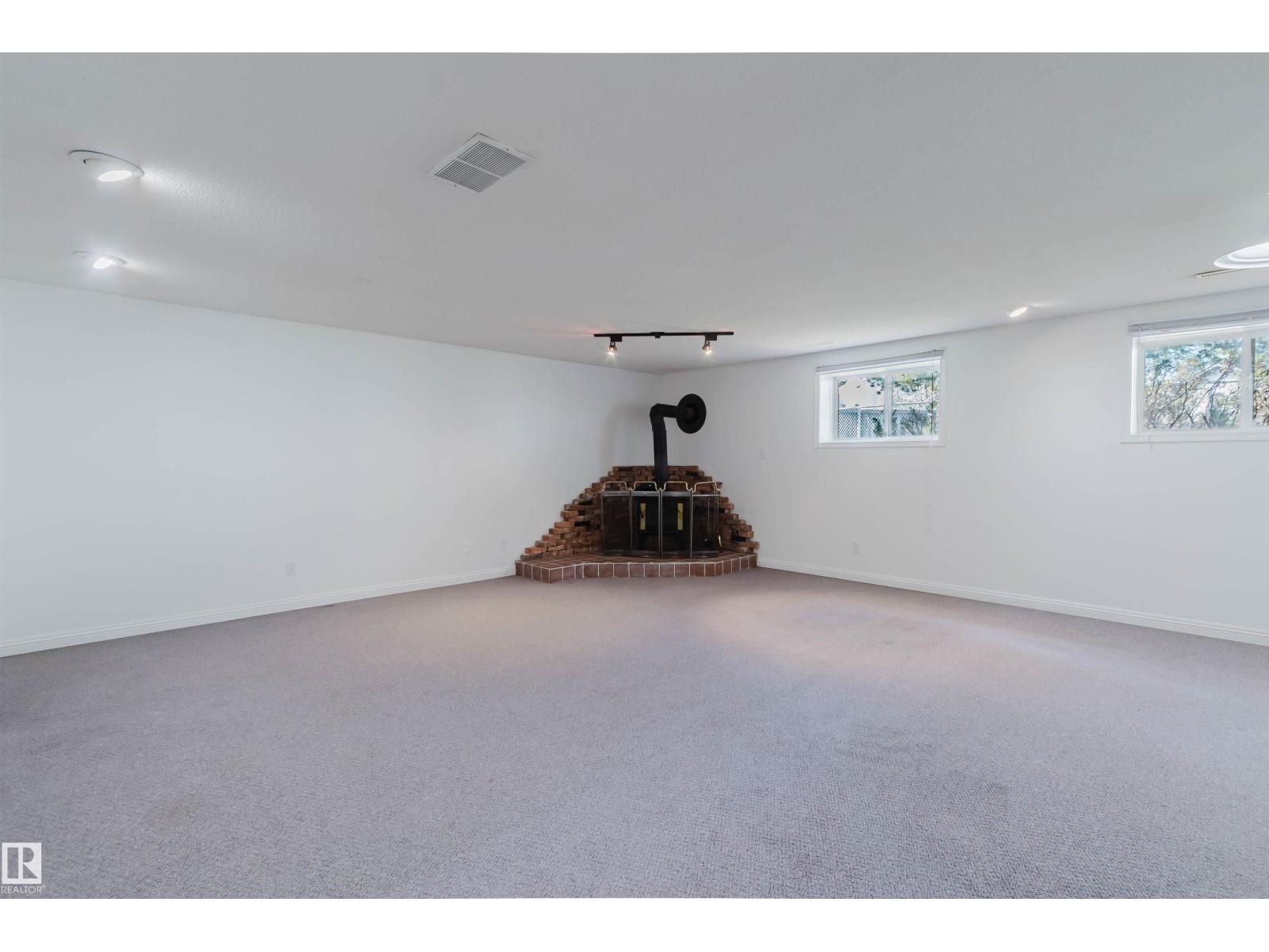 13755 131B AV NW - 33
