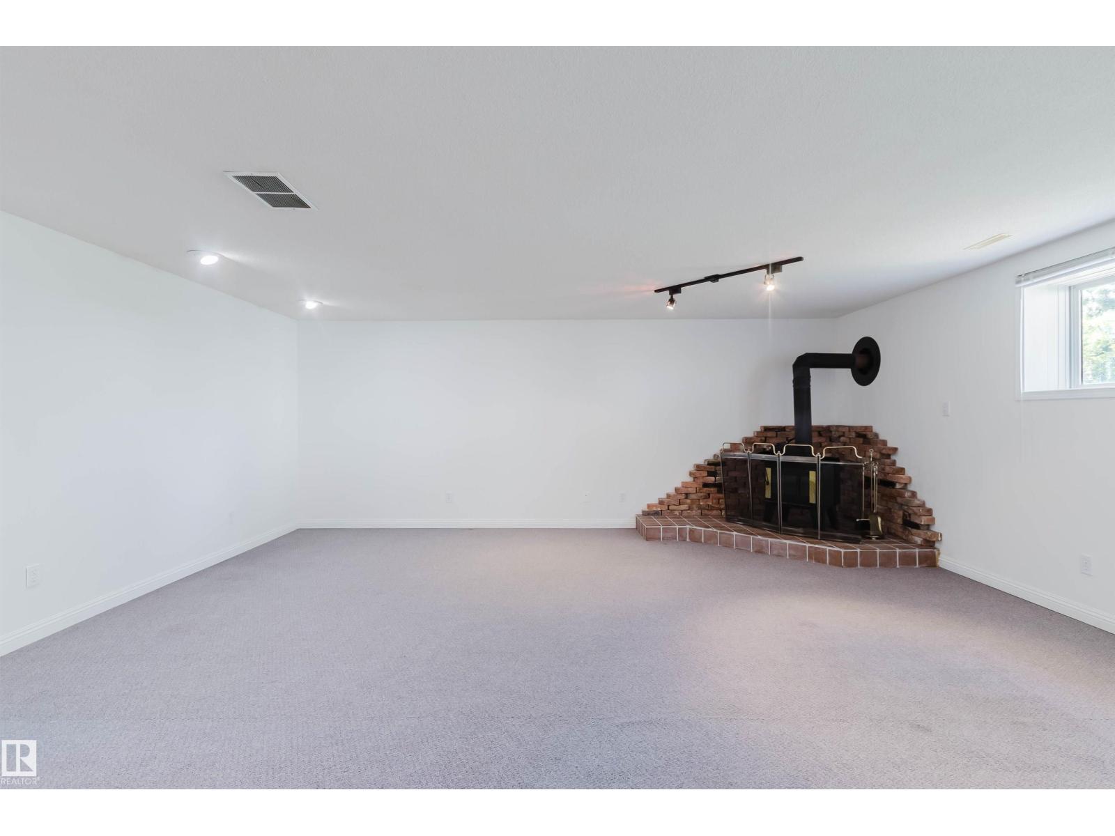 13755 131B AV NW - 44