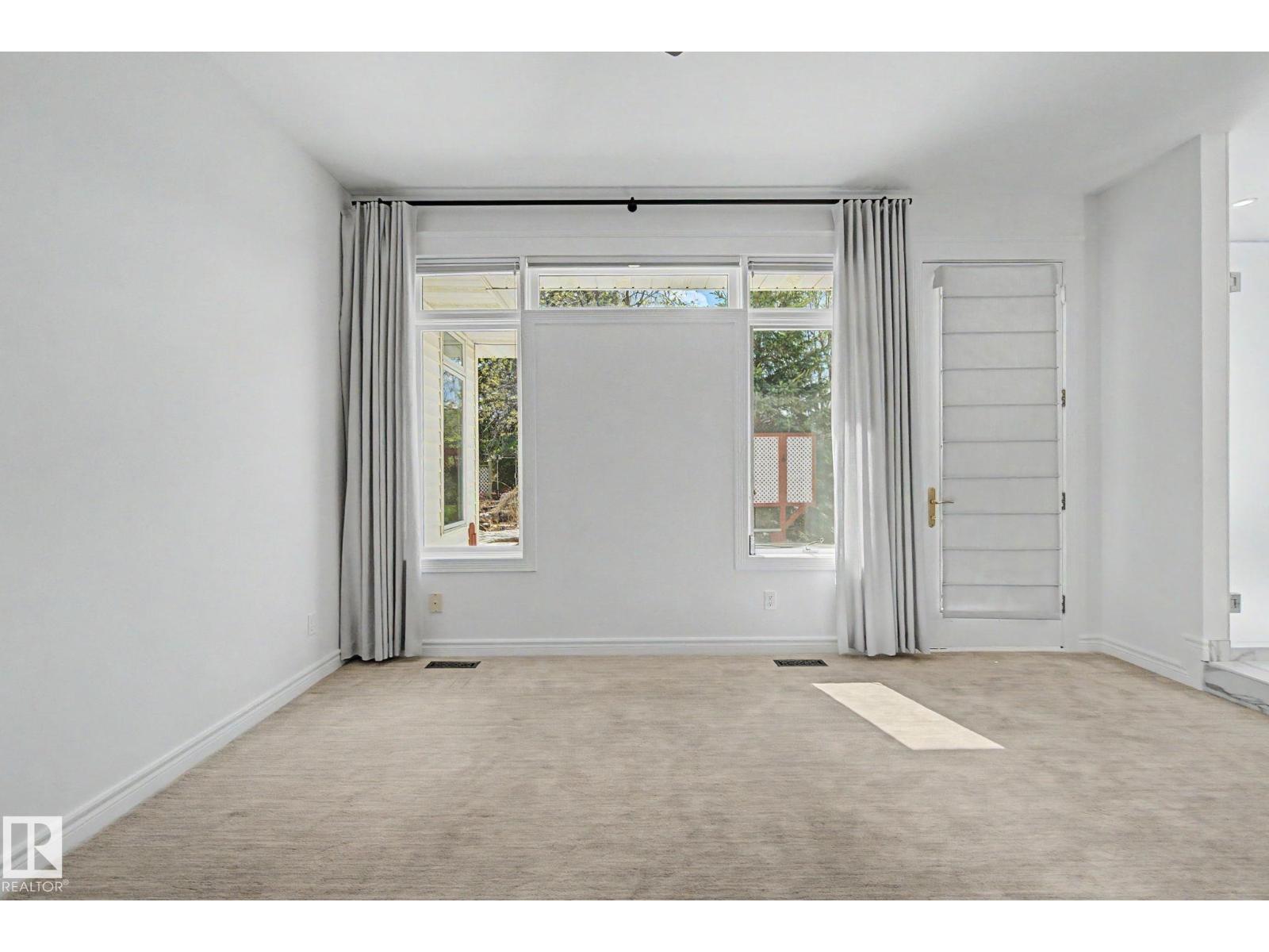 485 REGENCY DR - 31