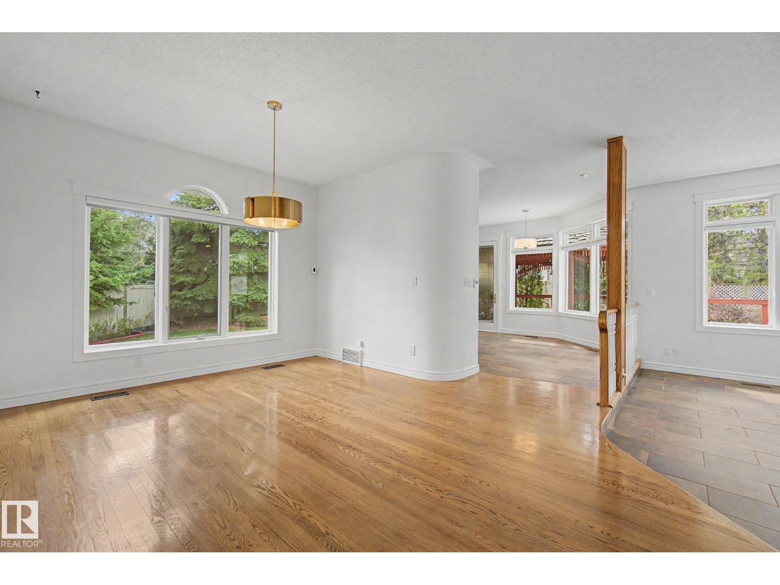 485 REGENCY DR - 9