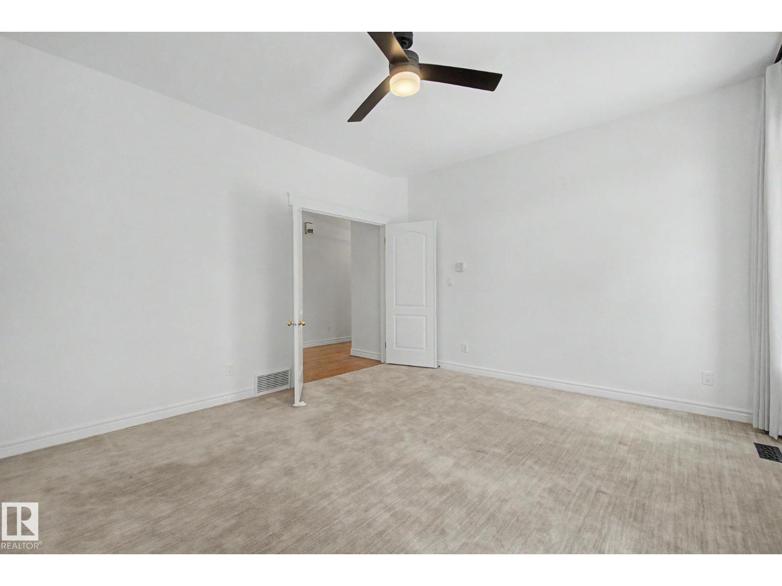 485 REGENCY DR - 33