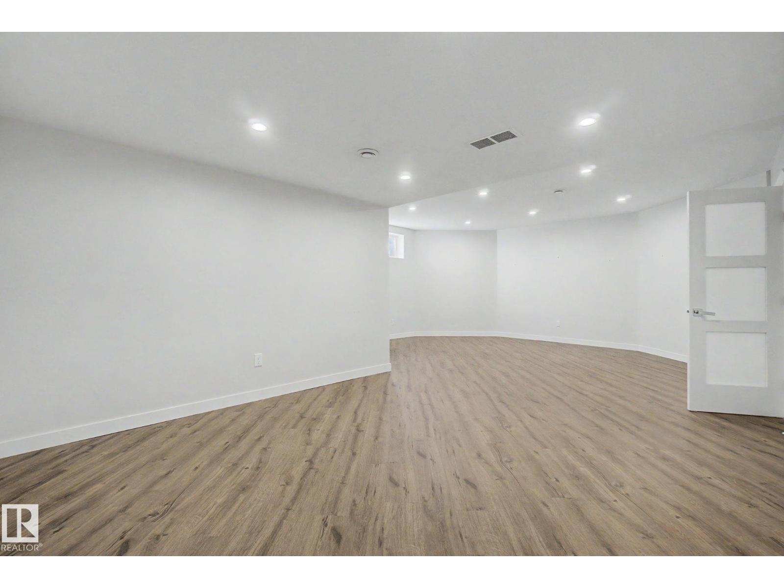 485 REGENCY DR - 59