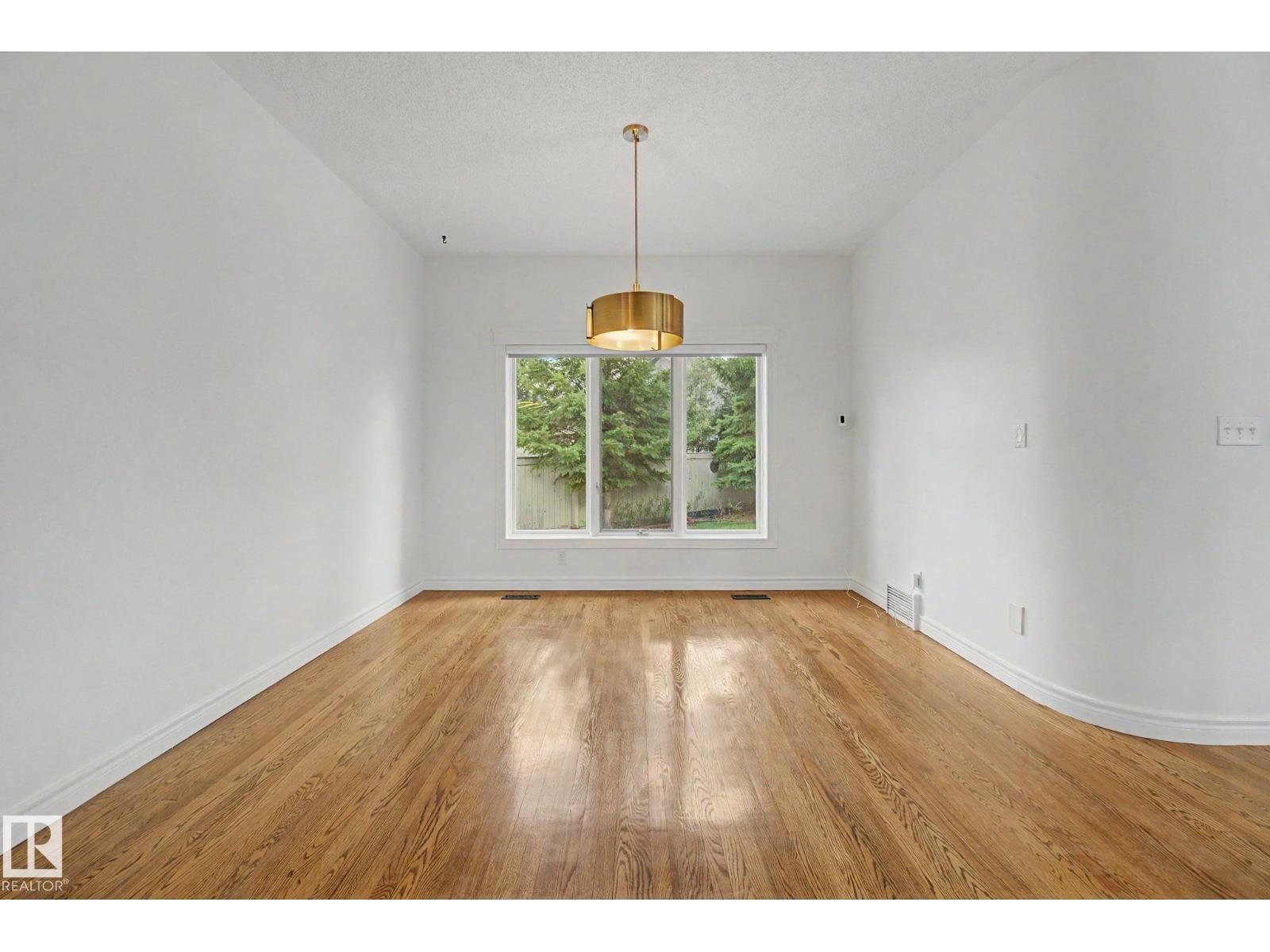 485 REGENCY DR - 10