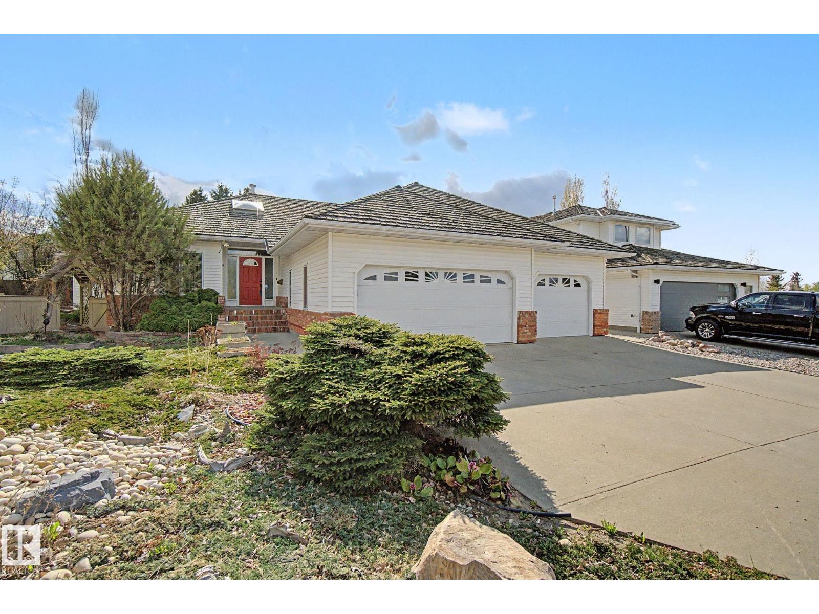 485 REGENCY DR - Image 2