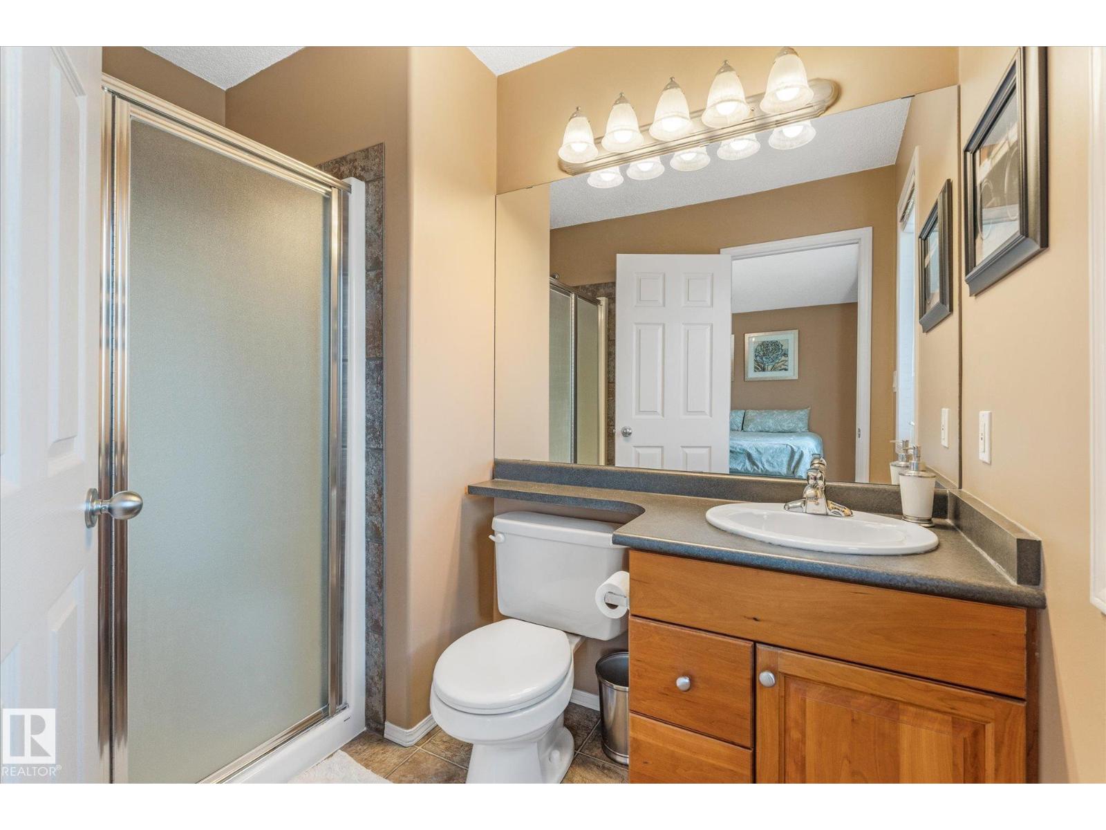 208 FORREST DR — photo 23