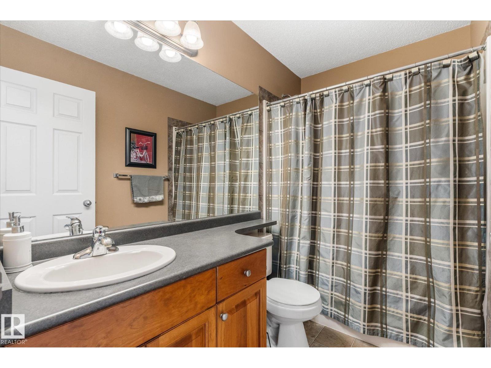 208 FORREST DR — photo 28