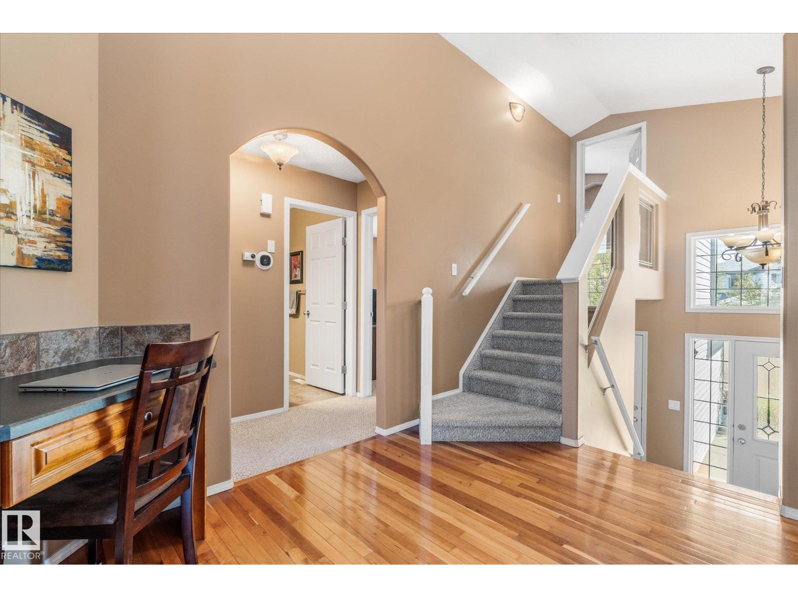 208 FORREST DR — photo 19