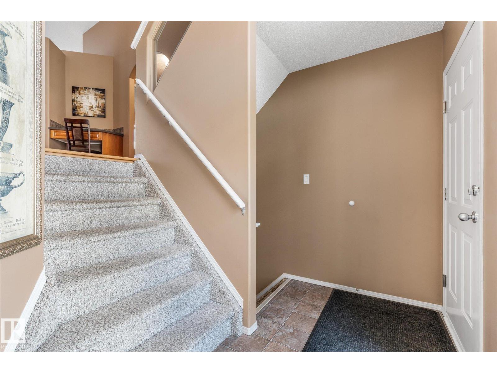 208 FORREST DR — photo 29