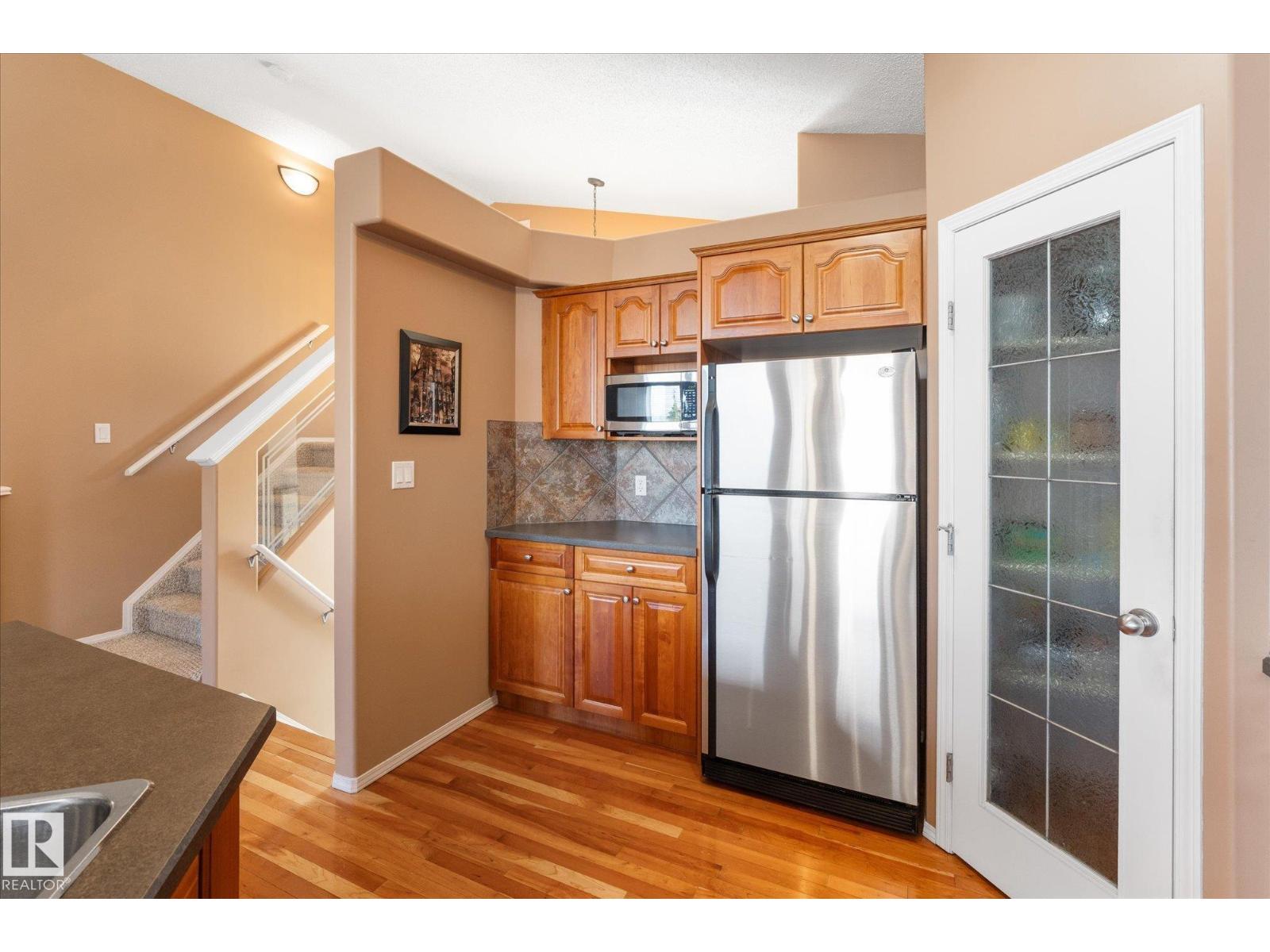 208 FORREST DR — photo 9