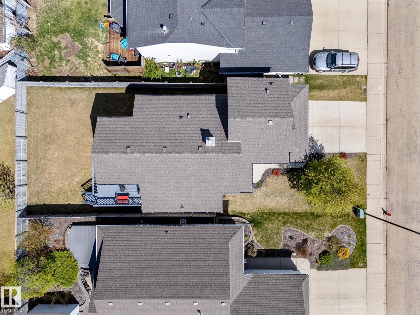 208 FORREST DR — photo 46