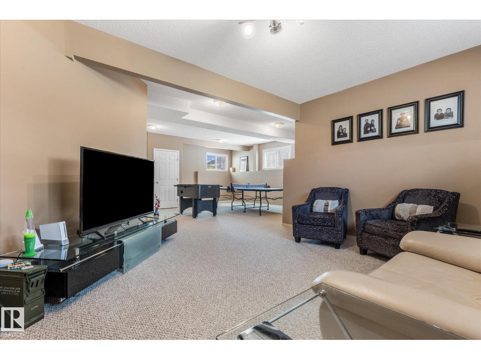 208 FORREST DR — photo 35